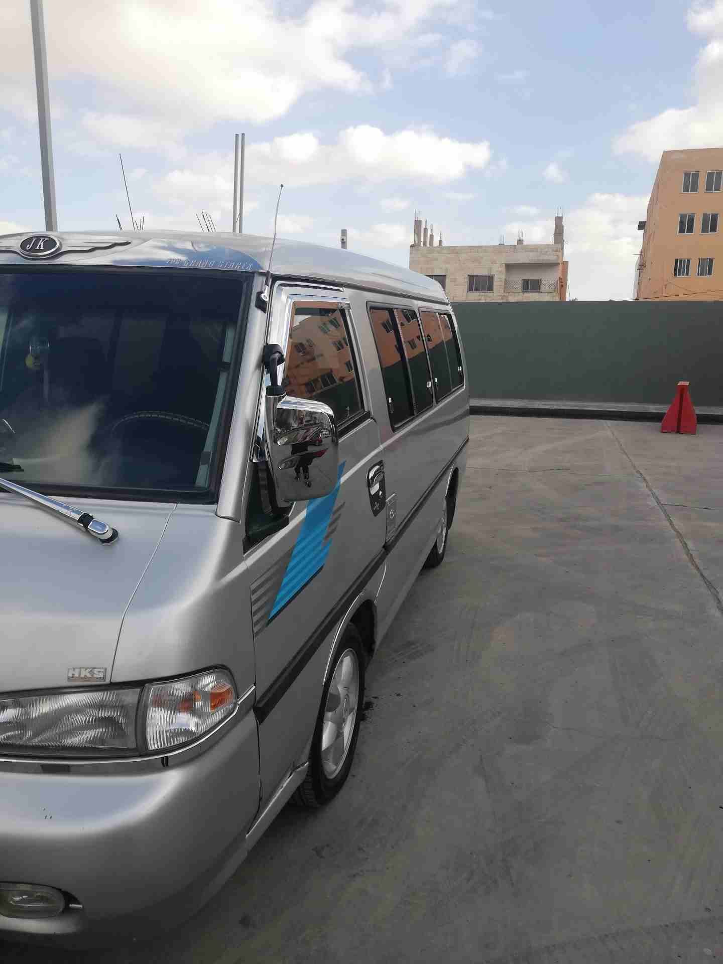 الزرقاء_ باص هونداي H100 2002 _ توب نظافة شغل وامشي
لا تنسَ أنك شاهدت هذا الإعلان في عنكبوت
بسم ا...