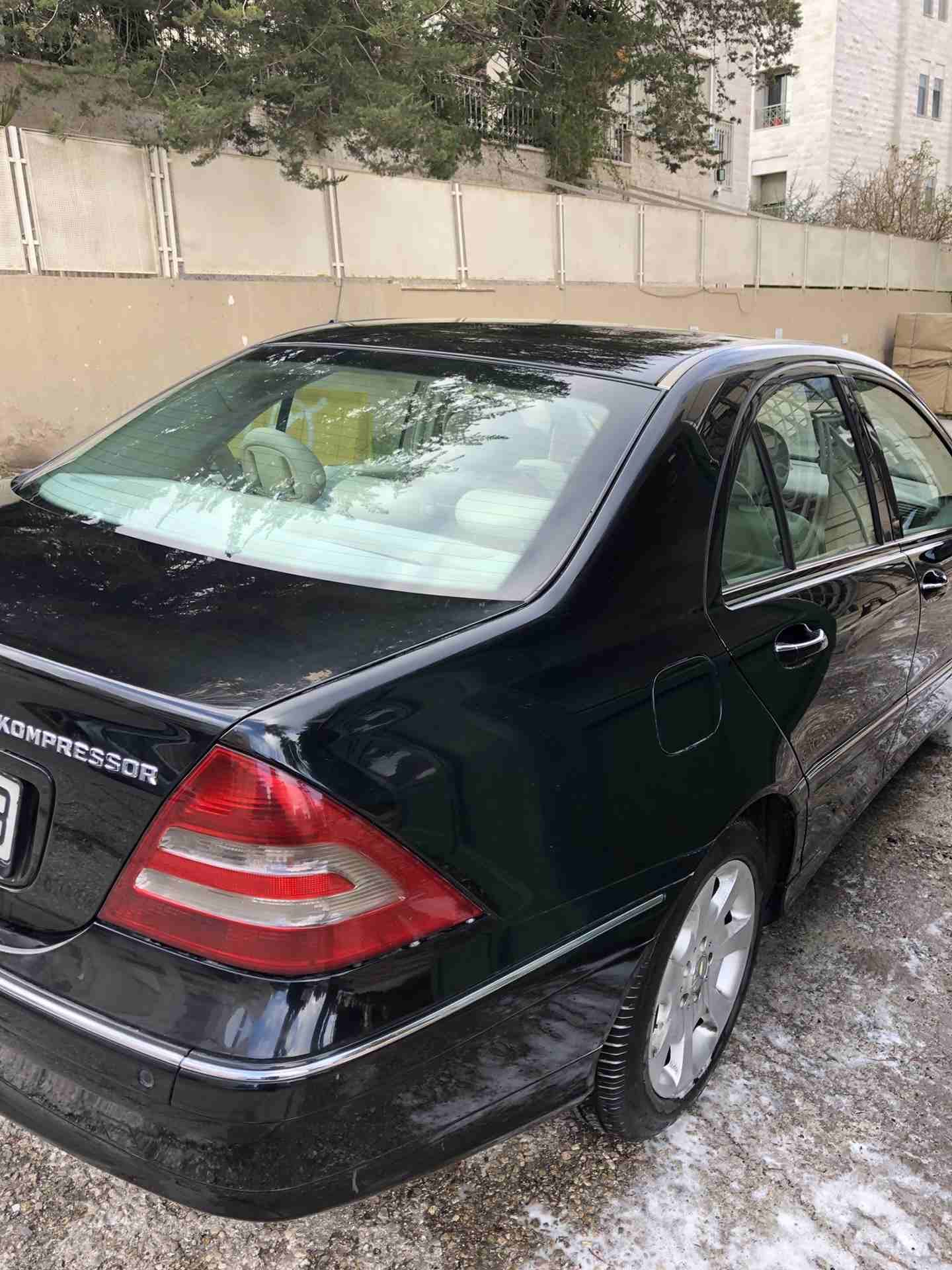 C200 للبيع
لا تنسَ أنك شاهدت هذا الإعلان في عنكبوت
- موديل 2007
- فحص كااامل
- تامين شامل
- لون...