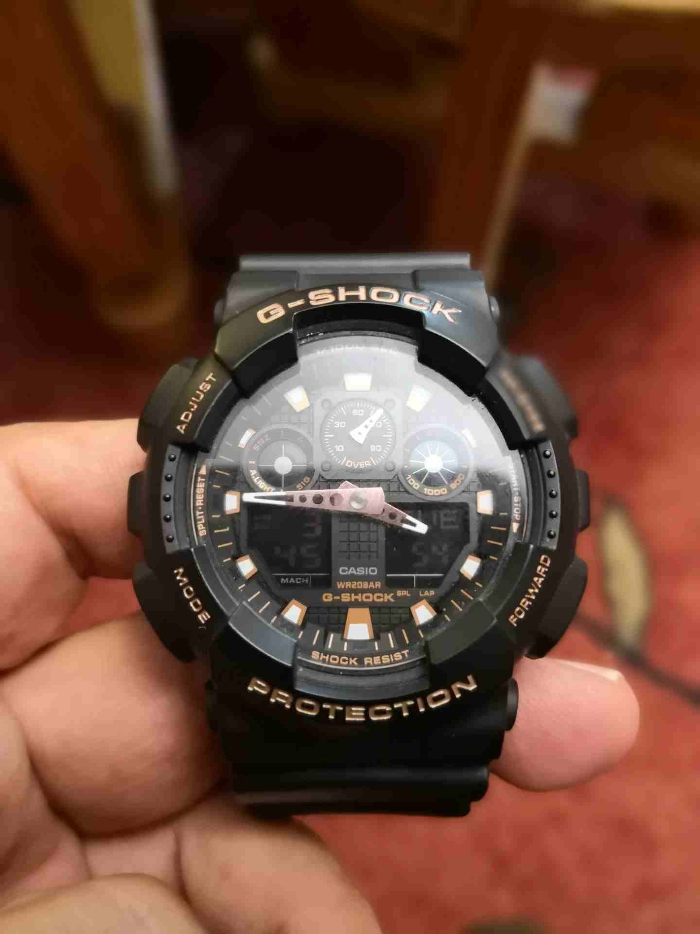 ساعه G-shock
لا تنسَ أنك شاهدت هذا الإعلان في عنكبوت
استعمال بسيط جدآ. مع العلبه والكاتالوج...