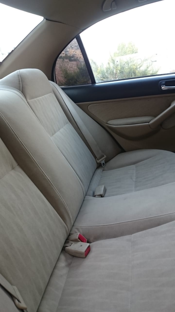 هوندا سيفيك هايبرد 2005
لا تنسَ أنك شاهدت هذا الإعلان في عنكبوت
فول كامل ما عدا الفتحه كشافات...