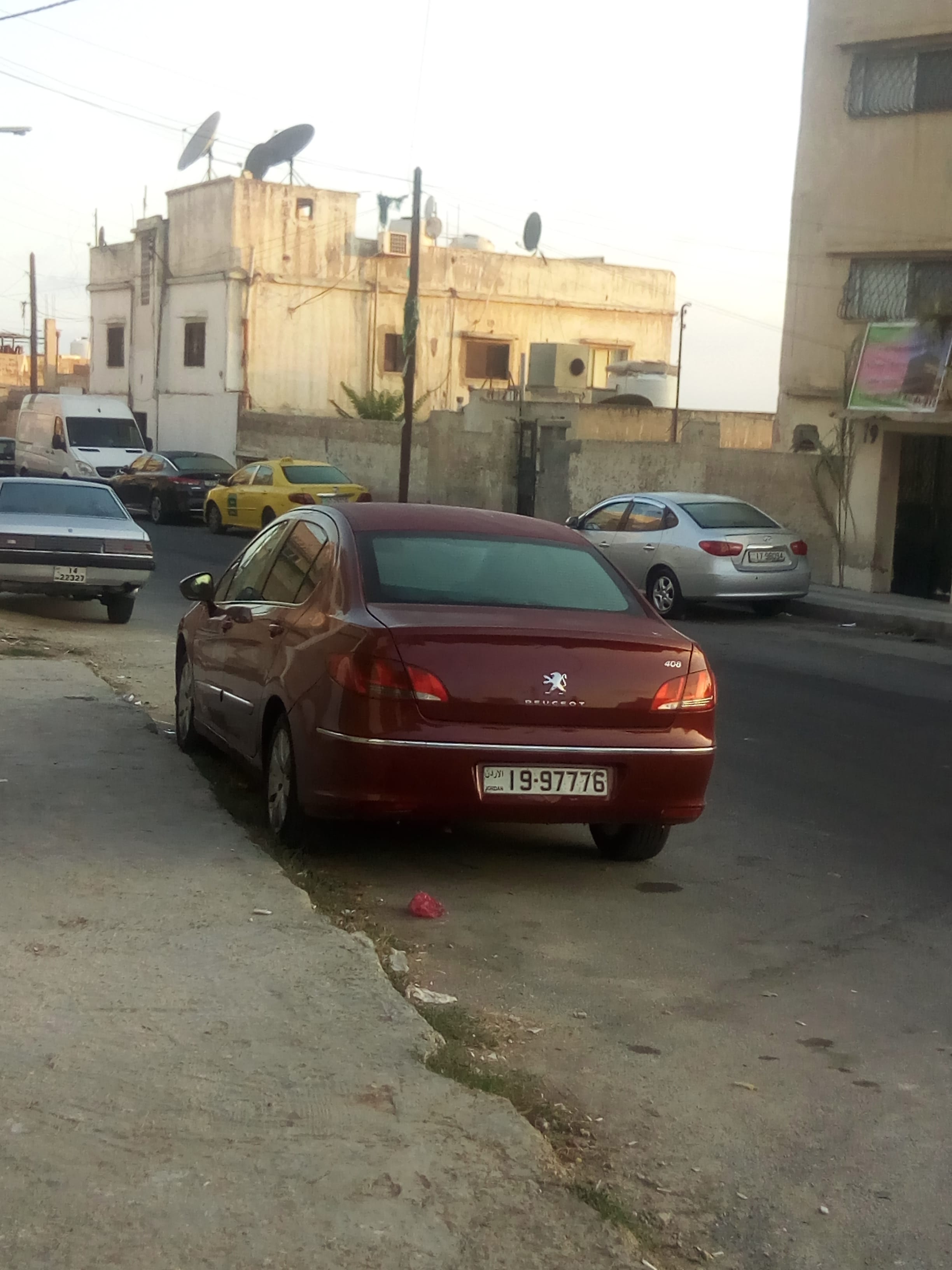 بيجو 408 موديل 2012
لا تنسَ أنك شاهدت هذا الإعلان في عنكبوت
بيجو 408 موديل 2012
1600 cc...