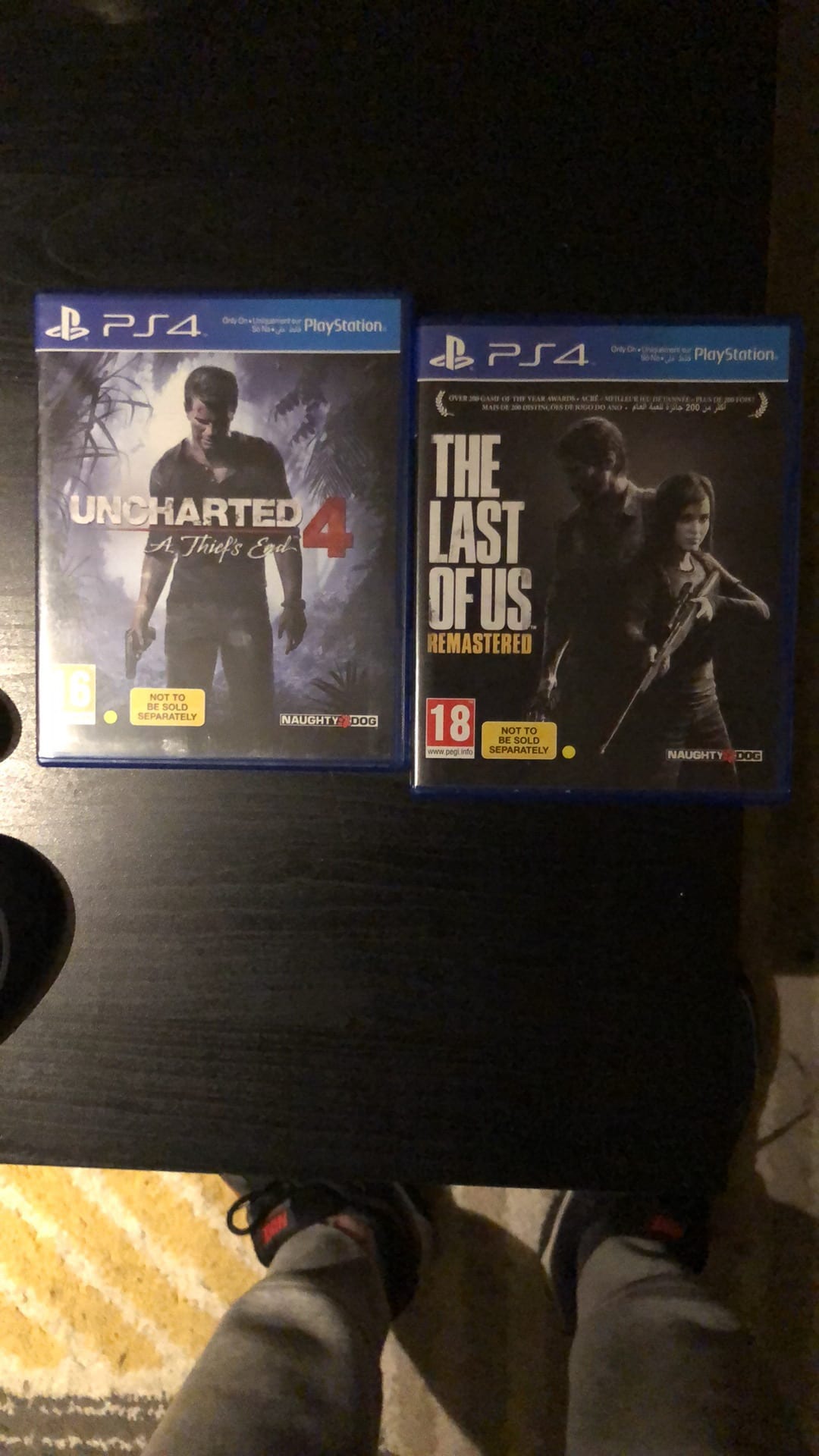 ps4 بلاستيشن يدين تحكم شريطين
لا تنسَ أنك شاهدت هذا الإعلان في عنكبوت
واحد تيرا يدين تحكم...