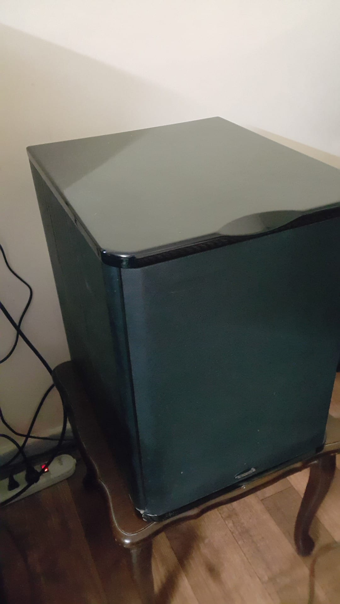 صب ووفر للبيع موديل Premier Acoustic PA-120 Titanium بحالة ممتازة
لا تنسَ أنك شاهدت هذا الإعلان في عنكبوت...