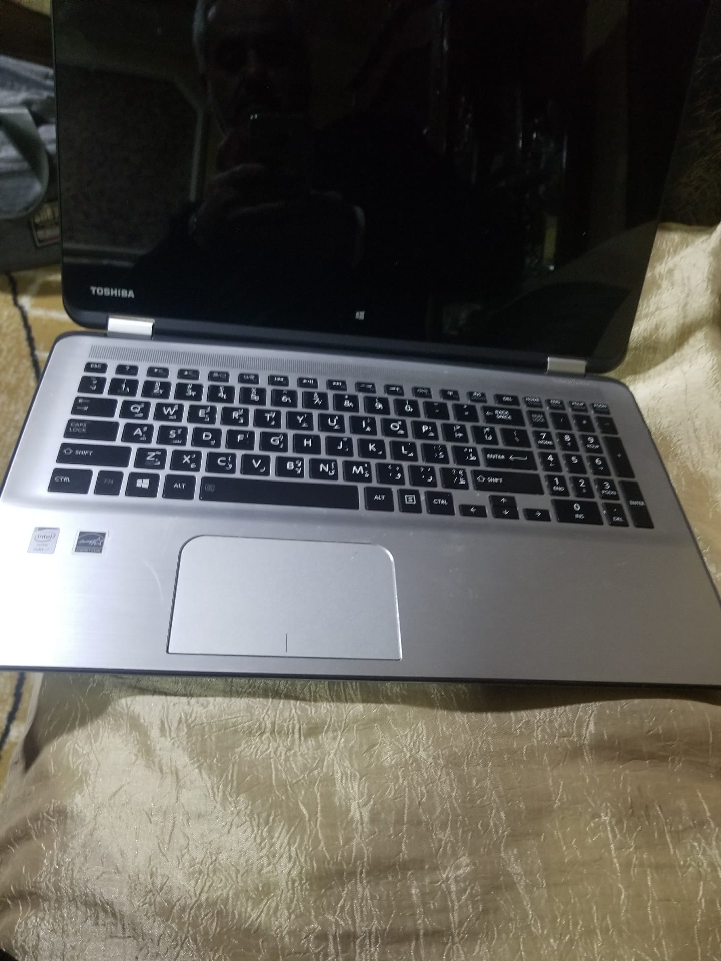 لاب توب توشيبا ستالايت7 icorدi لمس تيتانيك سوبر سلم 8ram 500 hard بحاجه لبطا
لا تنسَ أنك شاهدت هذا الإعلان في عنكبوت...