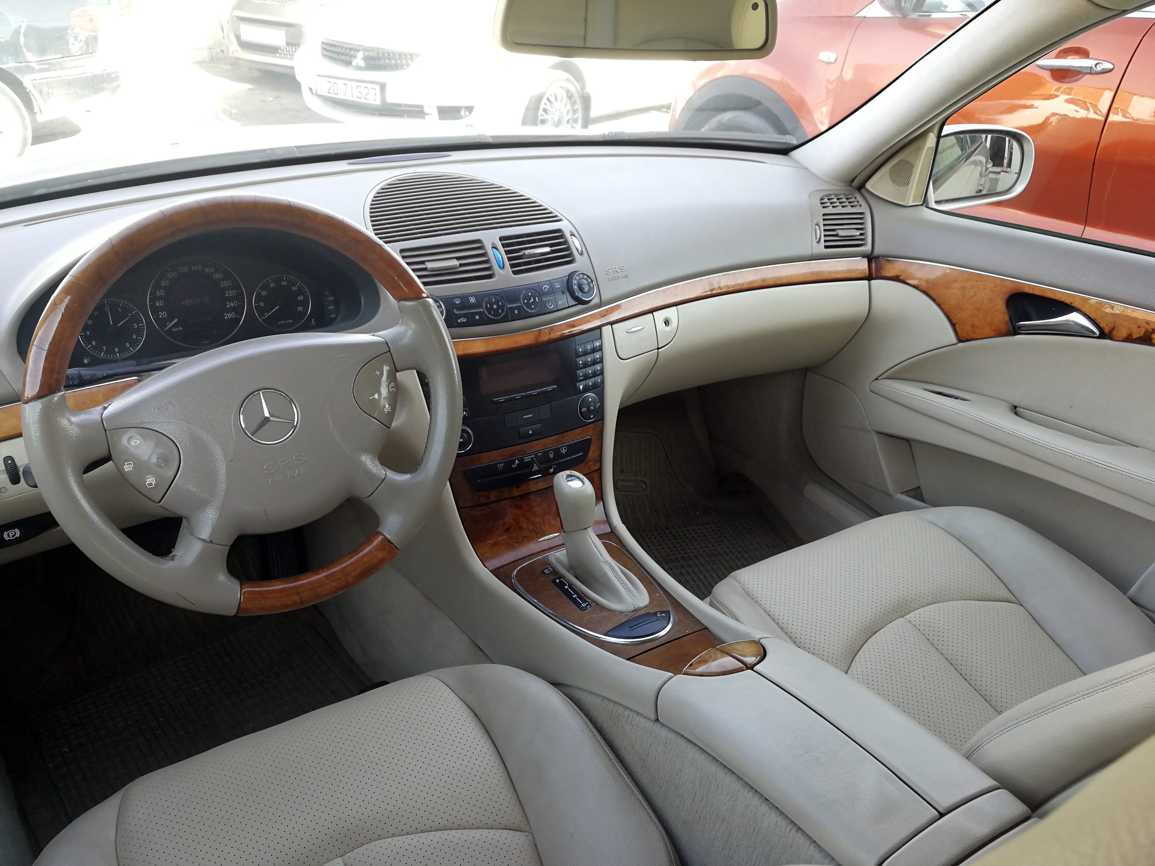 مرسيدس E200 2003 فل مع فتحة
لا تنسَ أنك شاهدت هذا الإعلان في عنكبوت
**البيع بداعي التجارة
**غ...