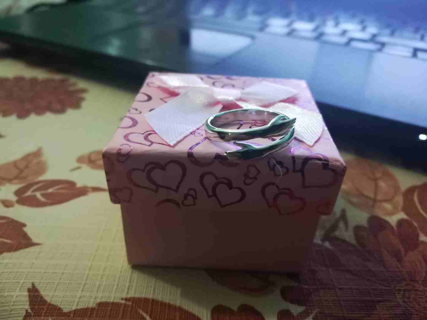 شروة اكسسوارات 530 طقم بسعر لقطة....اطقم خواتم وحلوق و سناسيل واساور
لا تنسَ أنك شاهدت هذا الإعلان في عنكبوت...