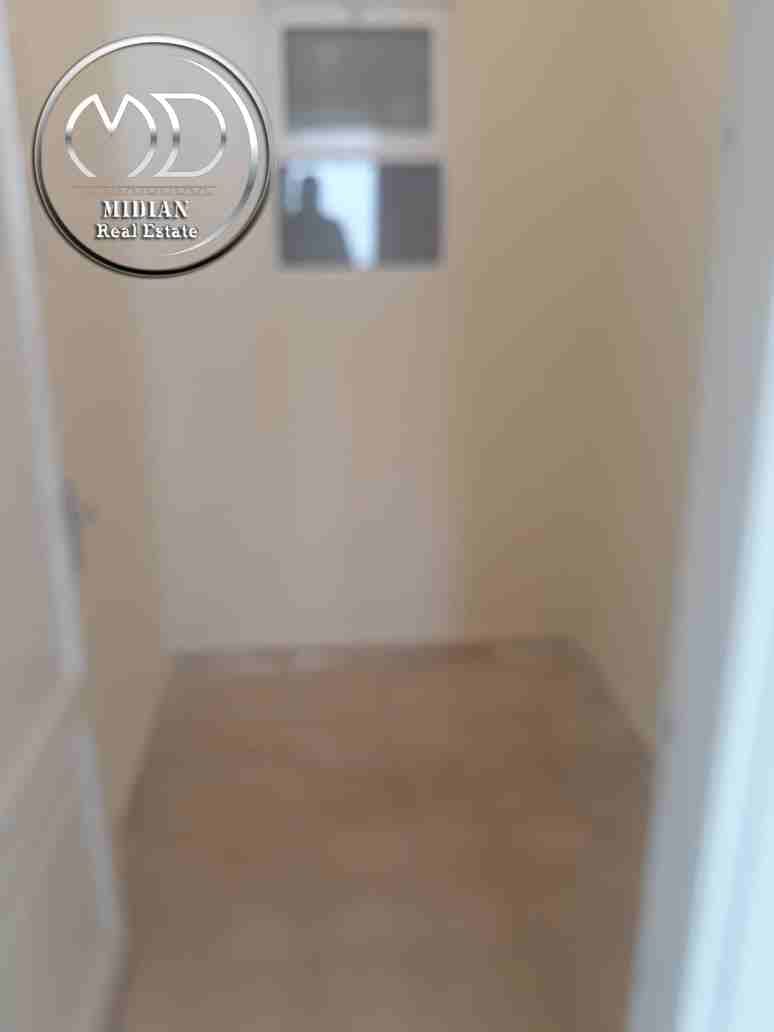 شقه فارغه للايجار ديرغبار مقابل جونيا مساحه 190م طابق ثالث بسعر مغري .
لا تنسَ أنك شاهدت هذا الإعلان في عنكبوت...