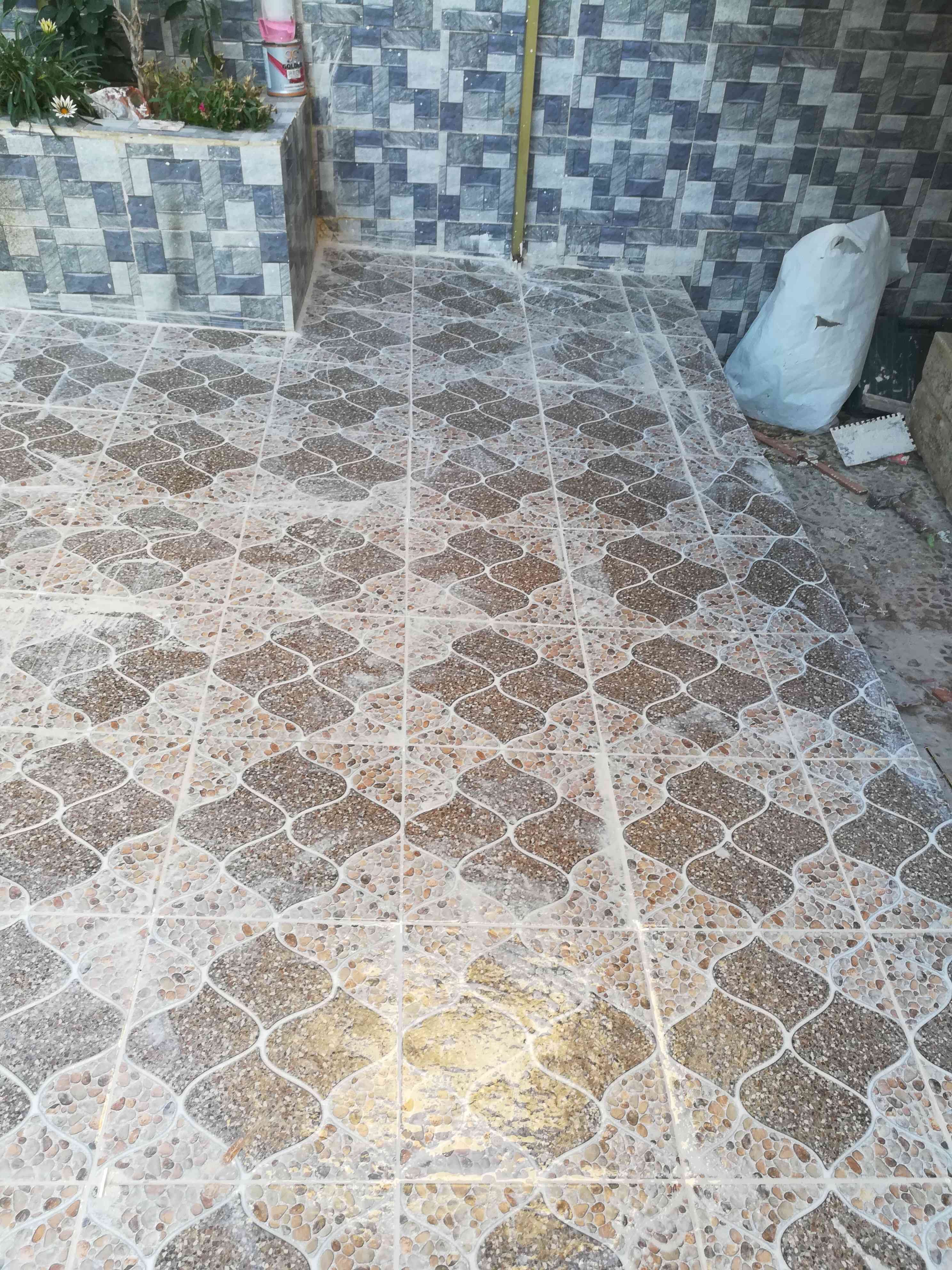 معلم بلاط طينه ولاسق ومعلم شحف بشتغل بليوميه 35دينارهاتف 0795613892
لا تنسَ أنك شاهدت هذا الإعلان في عنكبوت...