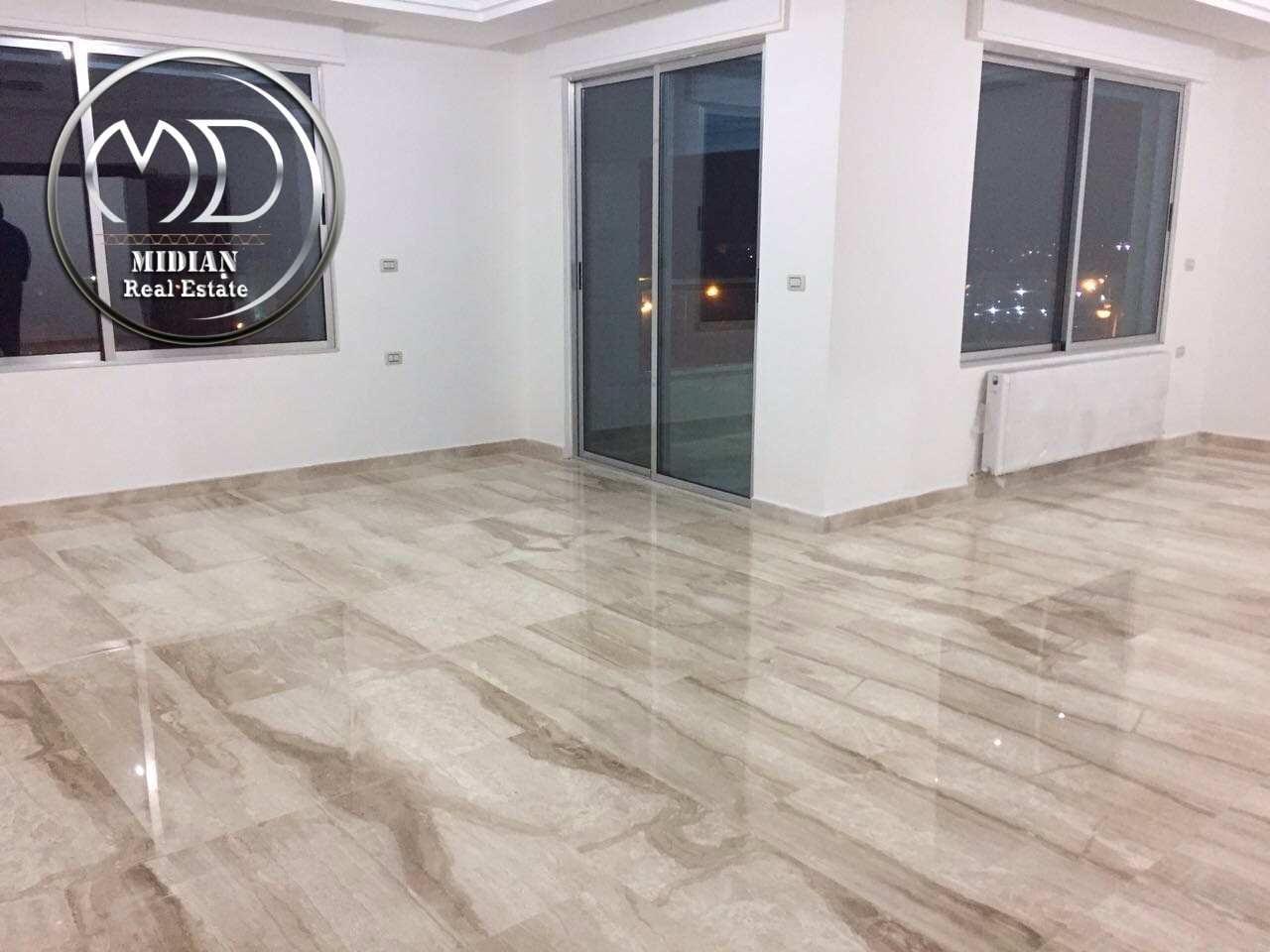شقه فارغه جديده للبيع خلدا قرب الهمشري مساحه 285م سوبر ديلوكس
لا تنسَ أنك شاهدت هذا الإعلان في عنكبوت...