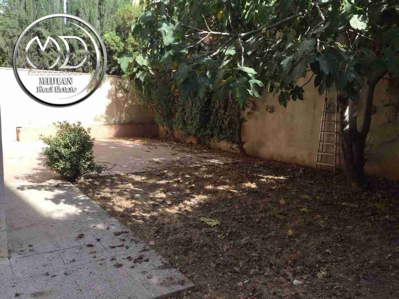 شقه ارضيه دوبلكس 270م للبيع او للايجار ام اذينه خلف زاد الخير
لا تنسَ أنك شاهدت هذا الإعلان في عنكبوت...