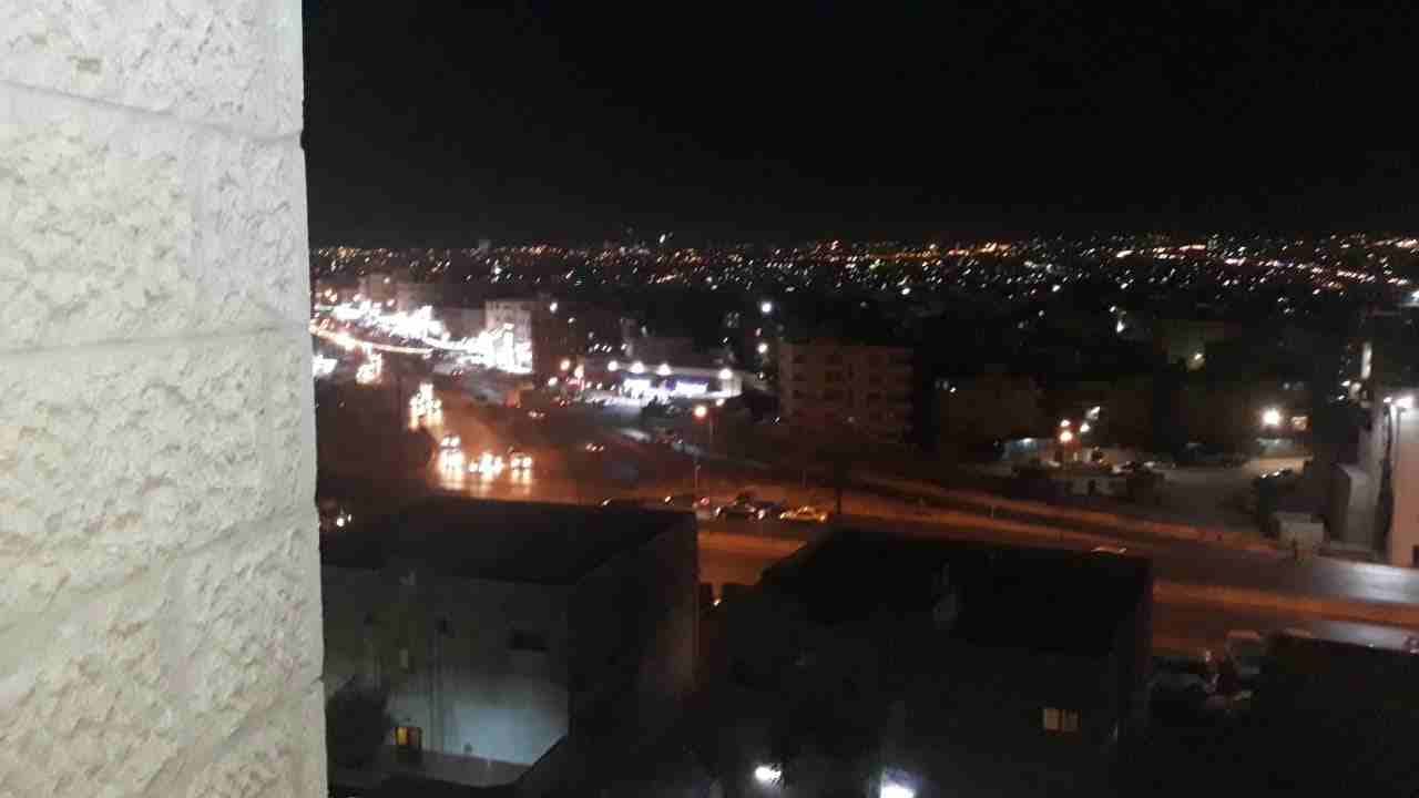 شقه للايجار في ماركا الجنوبيه أشارت نادي السباق
لا تنسَ أنك شاهدت هذا الإعلان في عنكبوت
اطلاله حل...