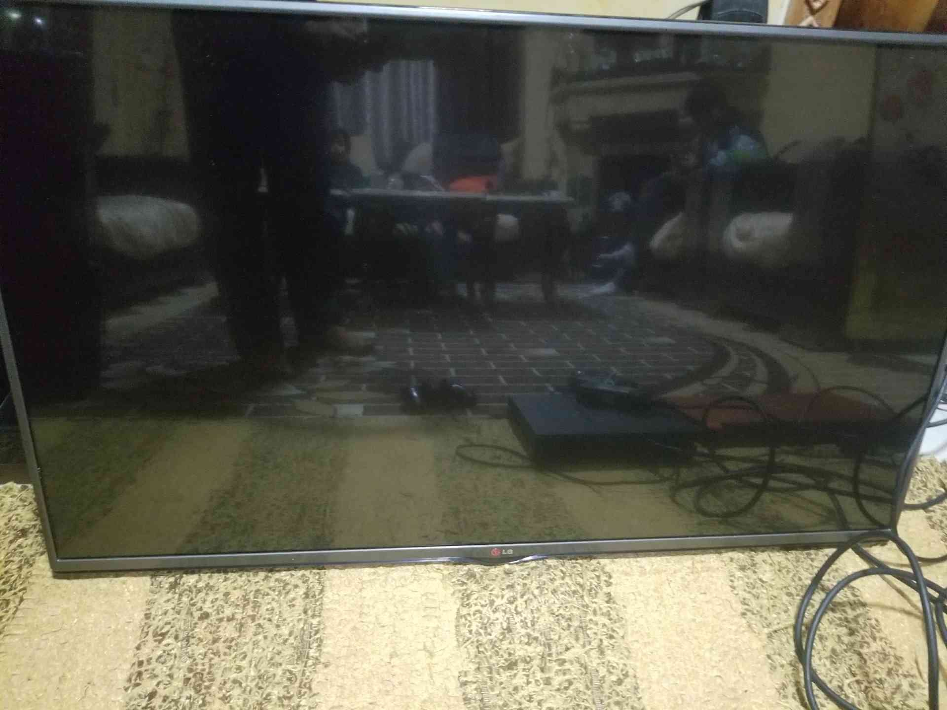 الجي 42 بوصه led موديل حديث
لا تنسَ أنك شاهدت هذا الإعلان في عنكبوت
شاشه الجي ال اي دي...