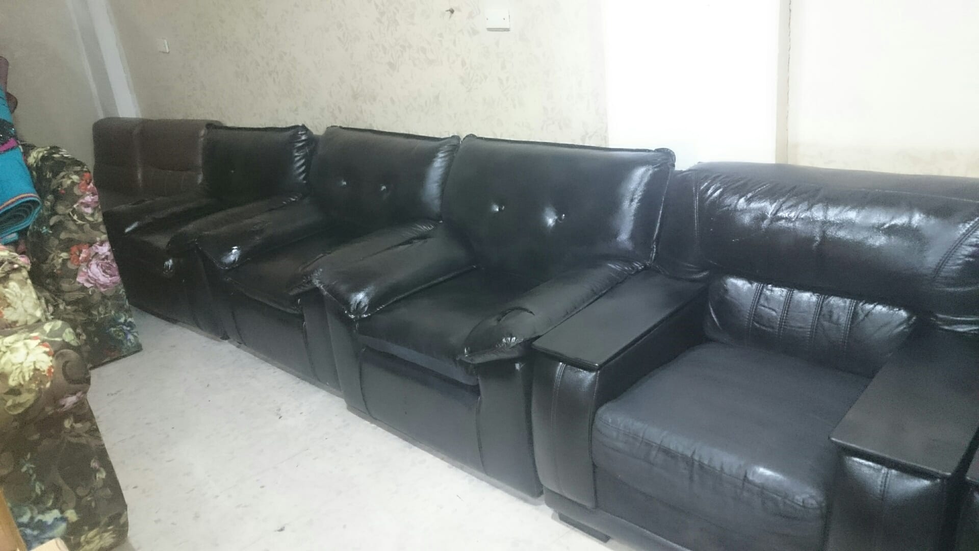 10اطقم كنب البيع كامل بسعر 1300دينار
لا تنسَ أنك شاهدت هذا الإعلان في عنكبوت
البيع كامل...