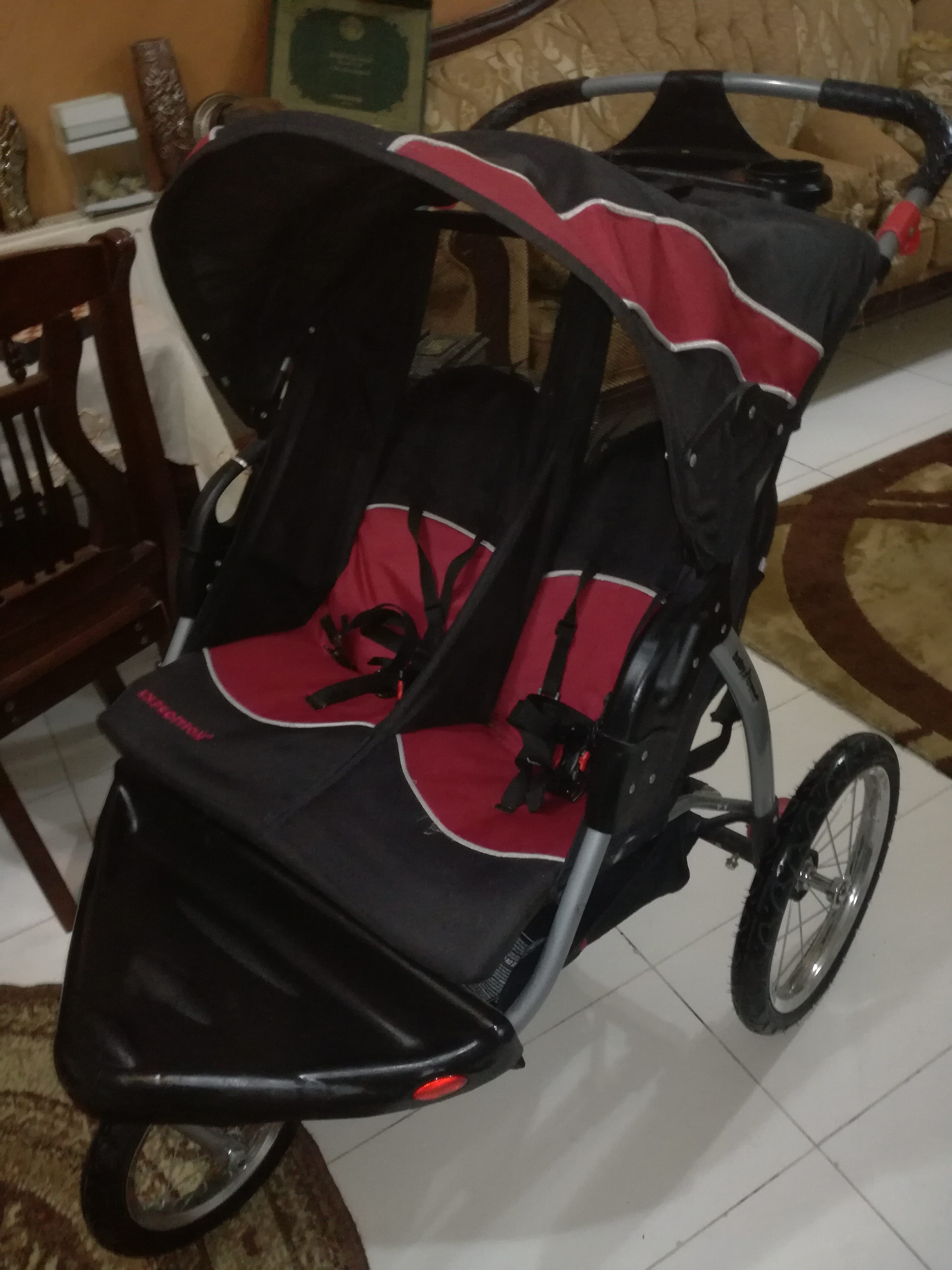 عرباية توام فخمه جدا ماركة baby trend بسعر مغري
لا تنسَ أنك شاهدت هذا الإعلان في عنكبوت
عرباي...