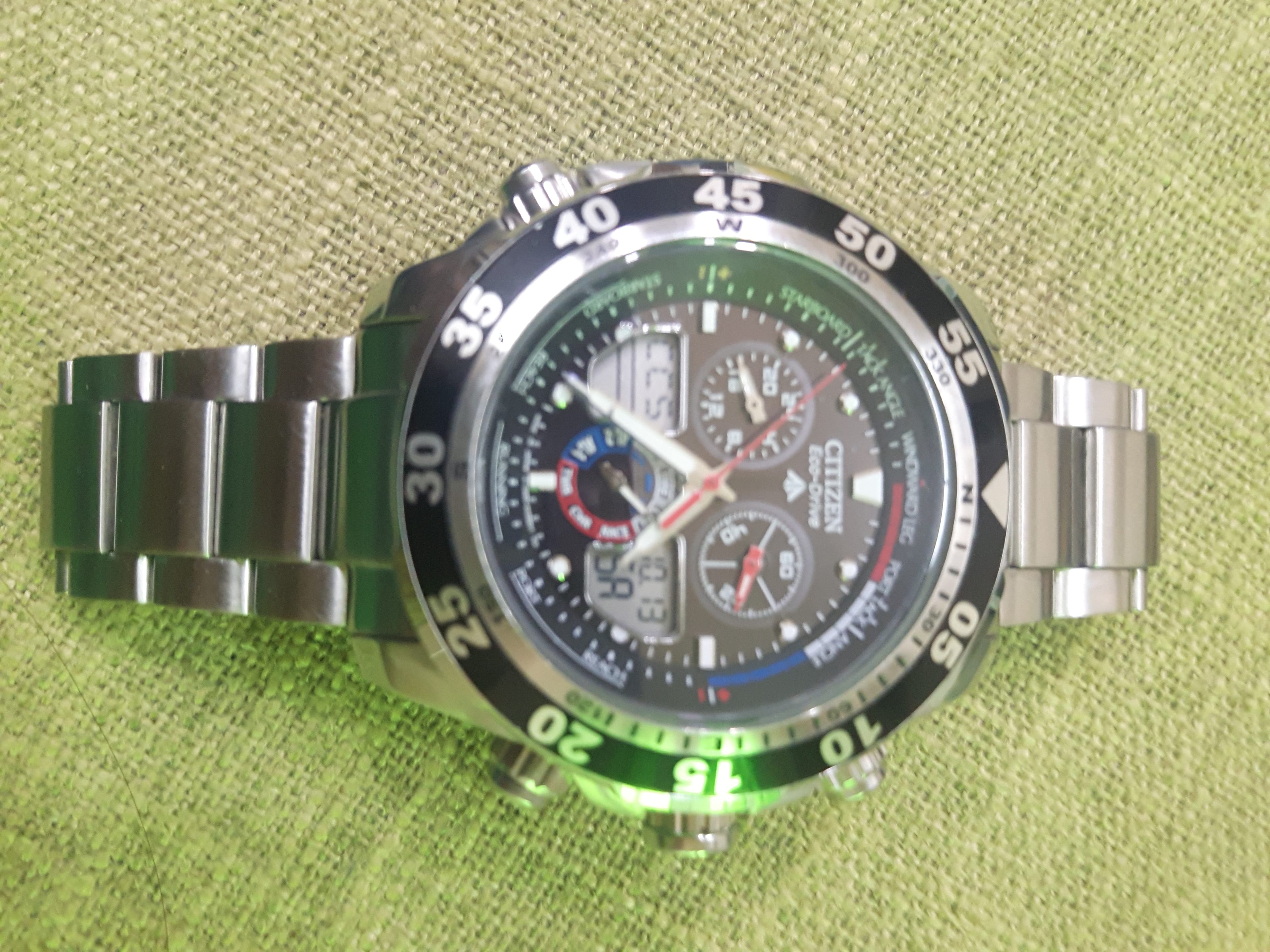 سيتيزن eco drive
لا تنسَ أنك شاهدت هذا الإعلان في عنكبوت
للبيع فقط...