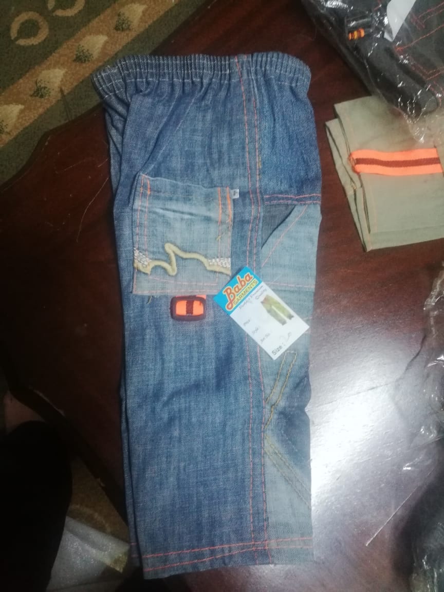 مجموعة ملابس بسعر محروق..تصفيه
لا تنسَ أنك شاهدت هذا الإعلان في عنكبوت
بناطيل اطفال وبرمودا ....