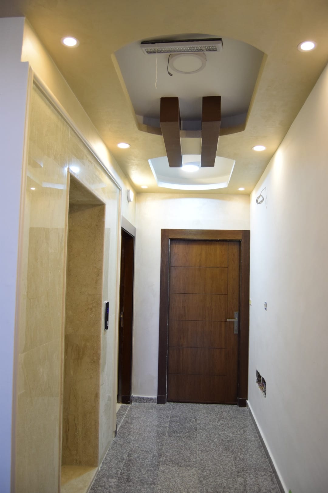 مبنى سكني تشطيب فندقي جديد للايجار في شارع الجامعة
لا تنسَ أنك شاهدت هذا الإعلان في عنكبوت
لل...