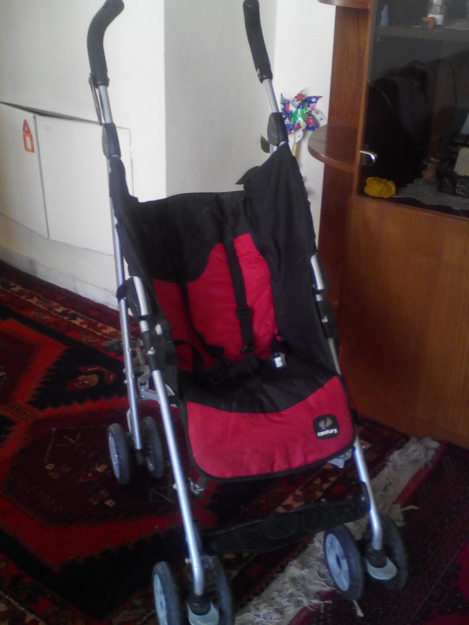 century baby stroller عرباية
لا تنسَ أنك شاهدت هذا الإعلان في عنكبوت
عرباية نوع century
السع...