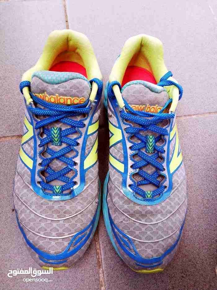 حذاء رياضي Newbalance مريح جدا عالمشي
لا تنسَ أنك شاهدت هذا الإعلان في عنكبوت
بالة
نمرة 43
التوصي...