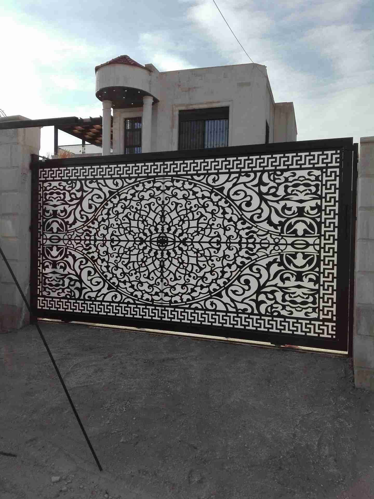 اعمال حدادة
لا تنسَ أنك شاهدت هذا الإعلان في عنكبوت
اعمال حمايات وابواب حديد
اعمال قرميد. ا...