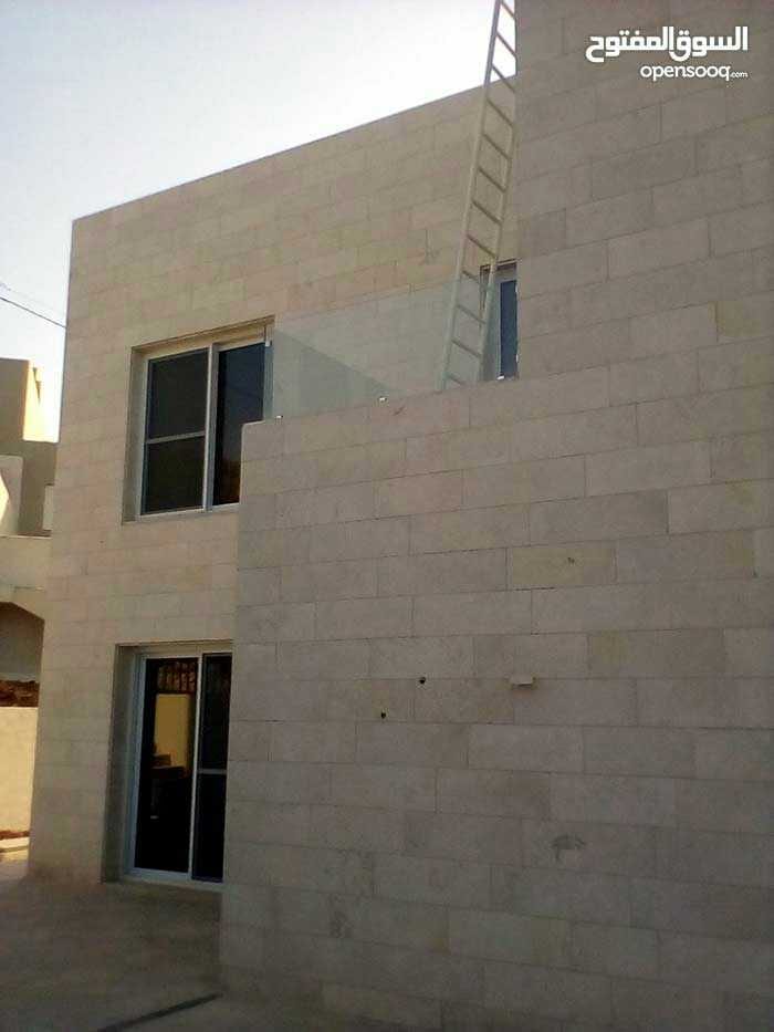 فيلا مستقلة ارض 600م بناء 400م في دابوق
لا تنسَ أنك شاهدت هذا الإعلان في عنكبوت
دابوق فيلا مس...
