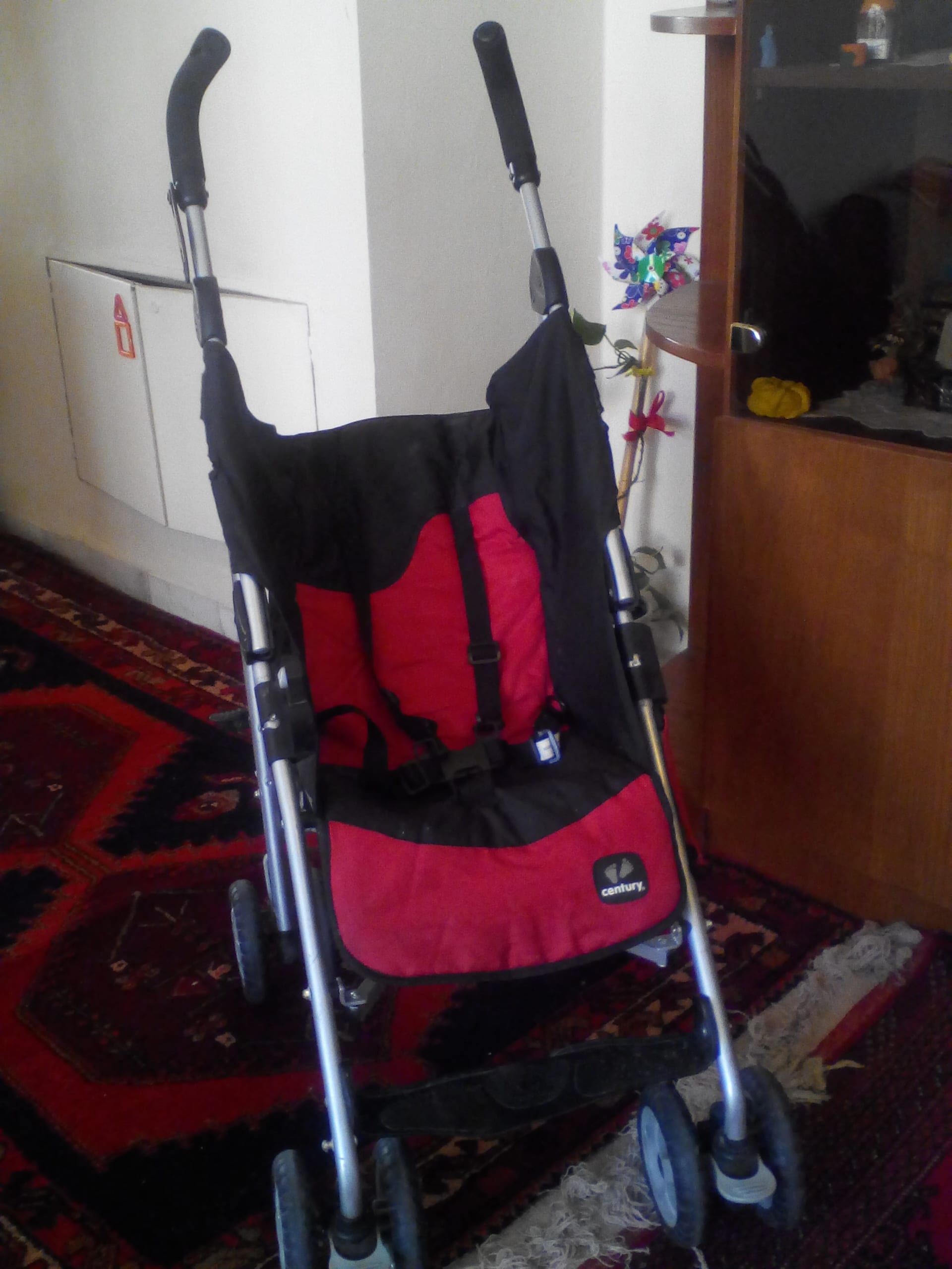 century baby stroller عرباية
لا تنسَ أنك شاهدت هذا الإعلان في عنكبوت
عرباية نوع century
السع...