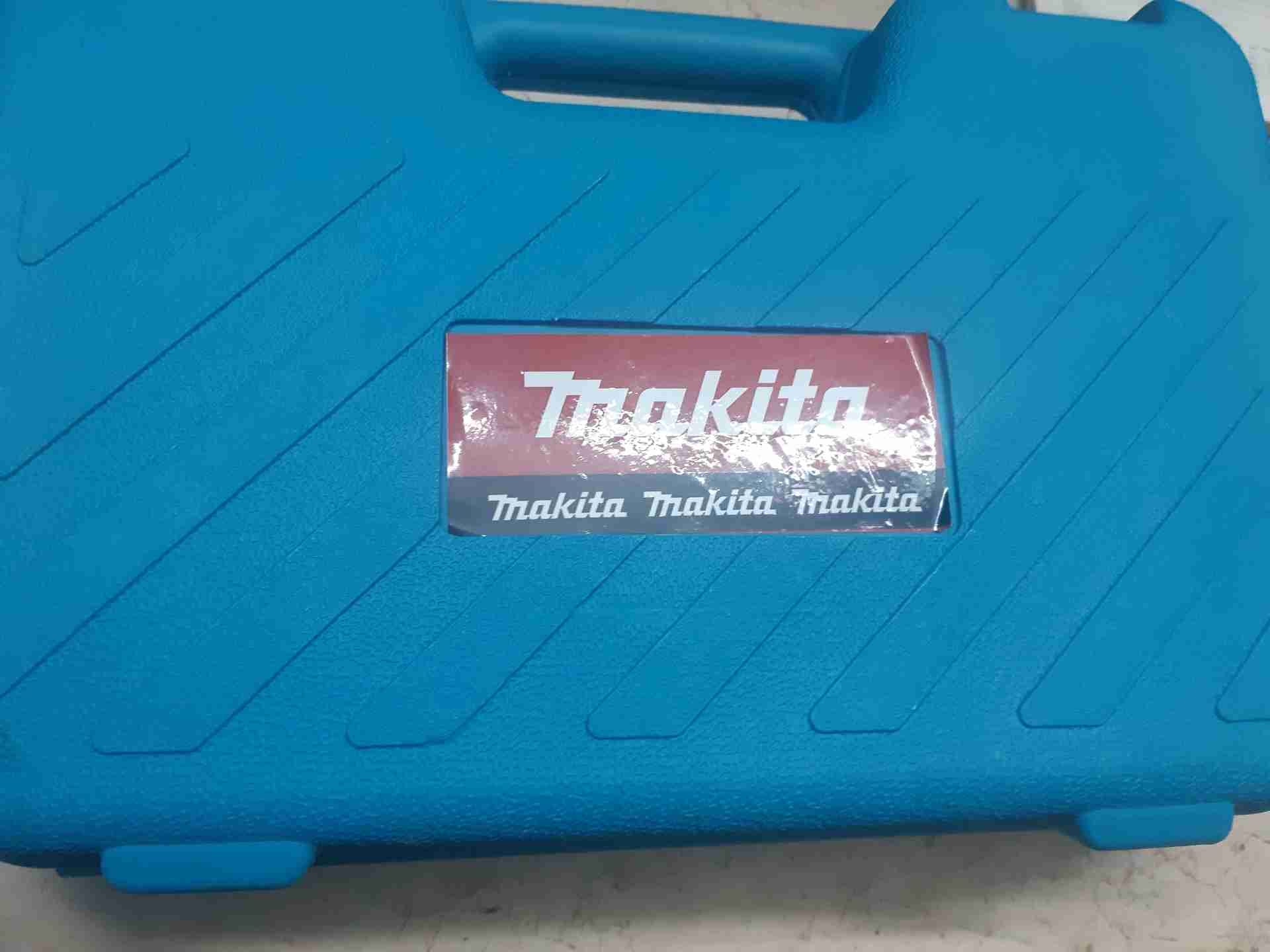 دريل ماكيتا ياباني 18 volts cordless drill makita
لا تنسَ أنك شاهدت هذا الإعلان في عنكبوت
درل...