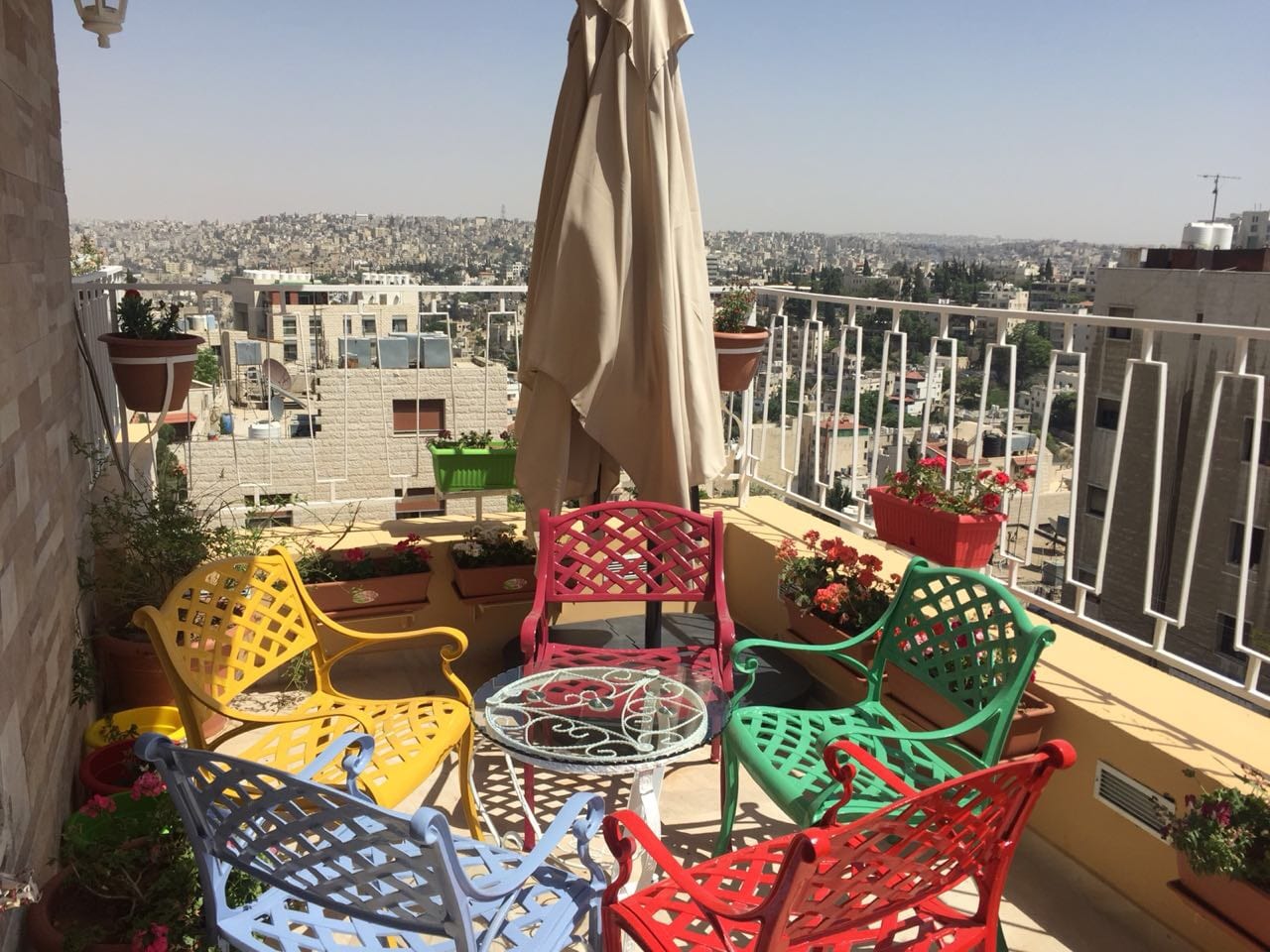 Roof /Penthouse for rent in Weibdeh / اللويبده/ الويبده
لا تنسَ أنك شاهدت هذا الإعلان في عنكبوت...
