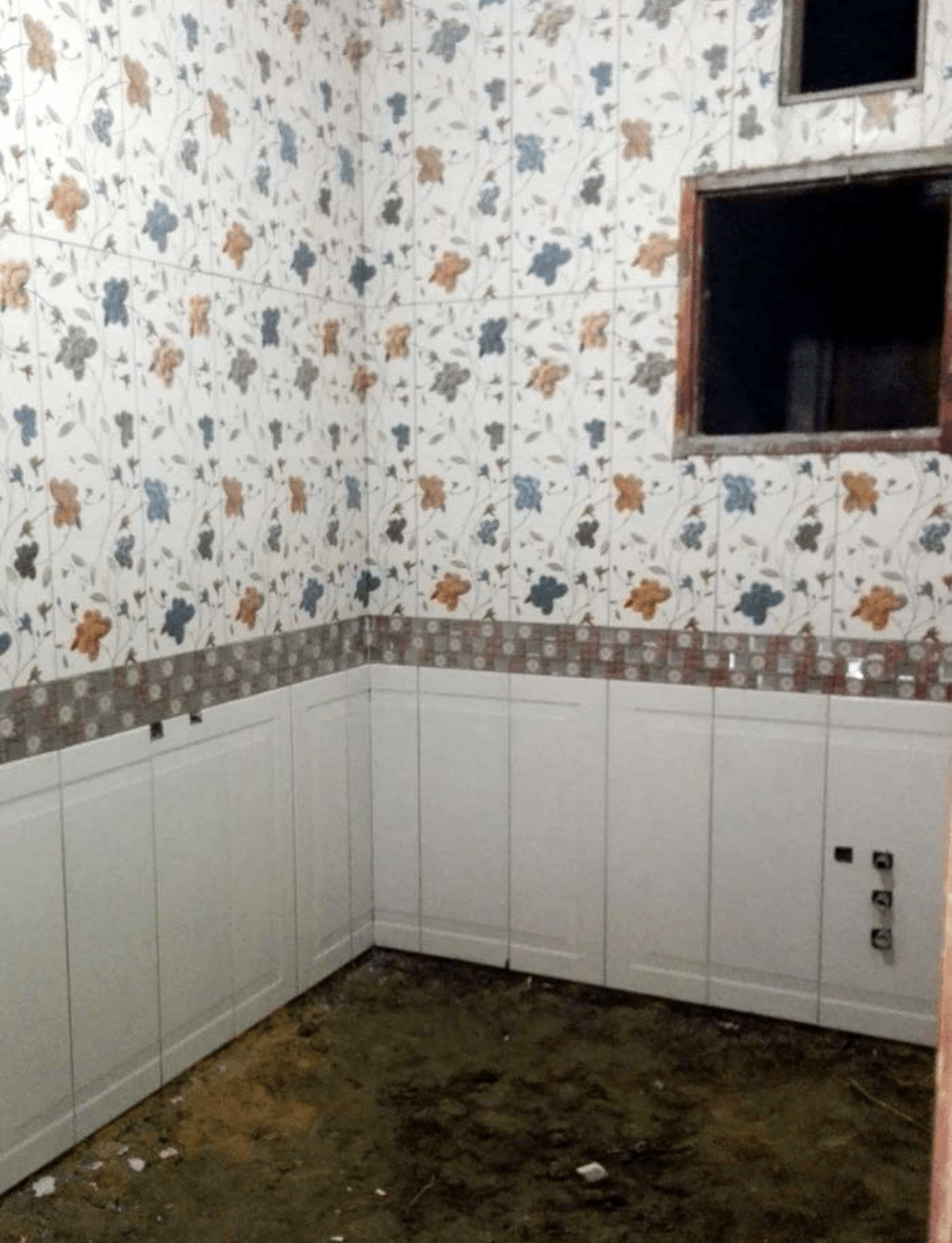بليط لجميع انواع البلاط والديكورات السيراميك والرخام والجرانيت
لا تنسَ أنك شاهدت هذا الإعلان في عنكبوت...