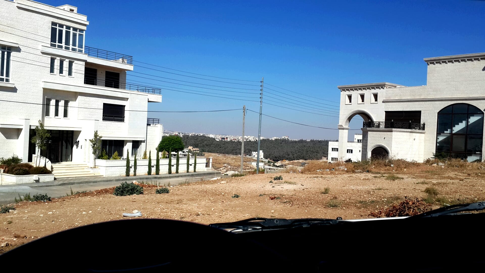 للبيع قطعة مرتفعة مميزة جدا سكن (أ) خاص الحويطي خلف طريق المطار
لا تنسَ أنك شاهدت هذا الإعلان في عنكبوت...