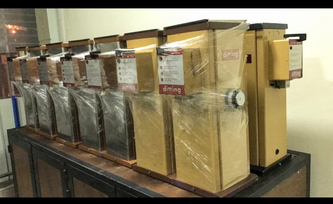 ماكنة طحن القهوة ditting سويسري مطاحن إنتاجية وتجزئة
لا تنسَ أنك شاهدت هذا الإعلان في عنكبوت...