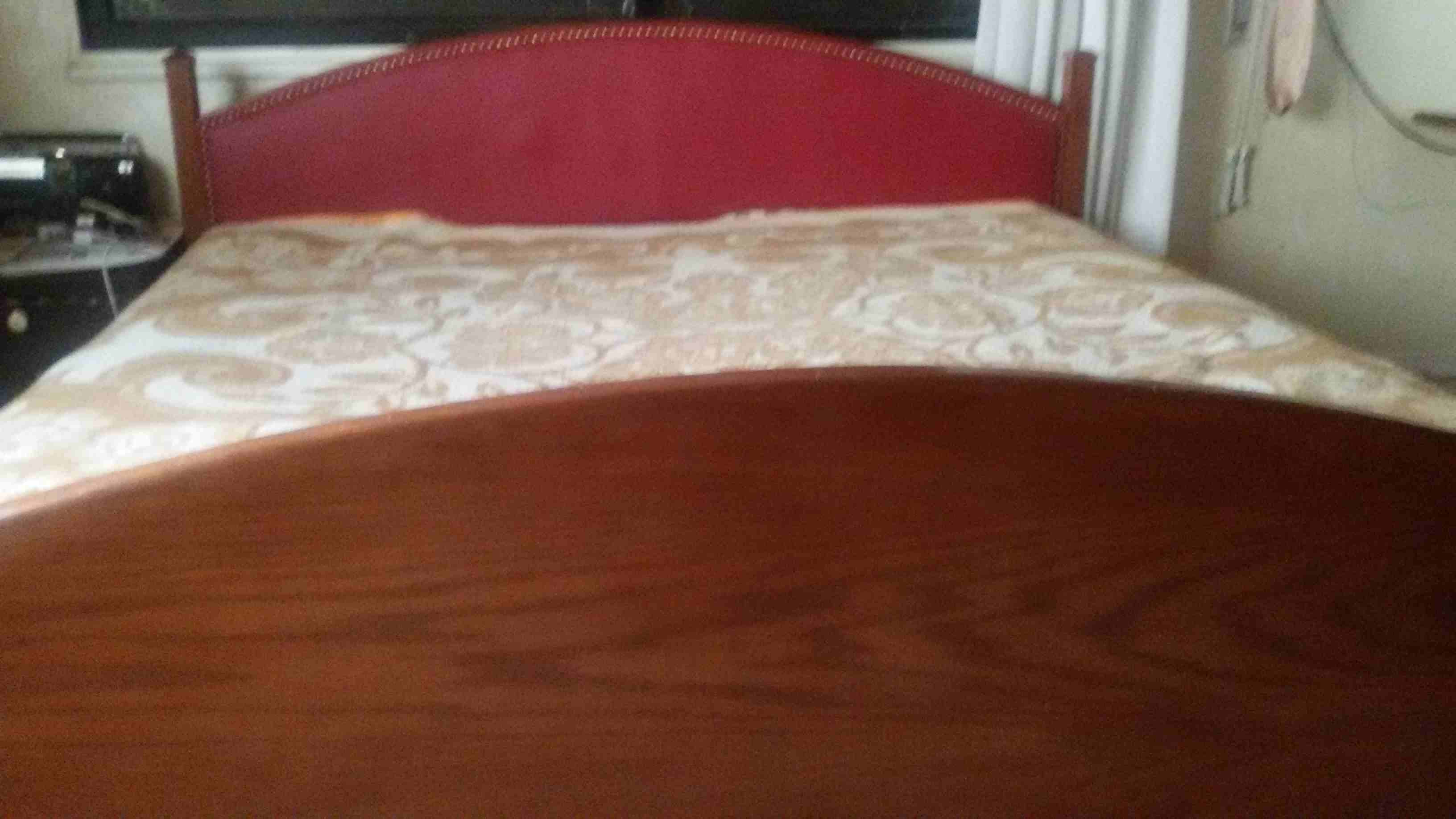 غرف خشب بلوط سولد 0795334924
لا تنسَ أنك شاهدت هذا الإعلان في عنكبوت
اثاث فاخر سفرة كنب كهرباءيا...