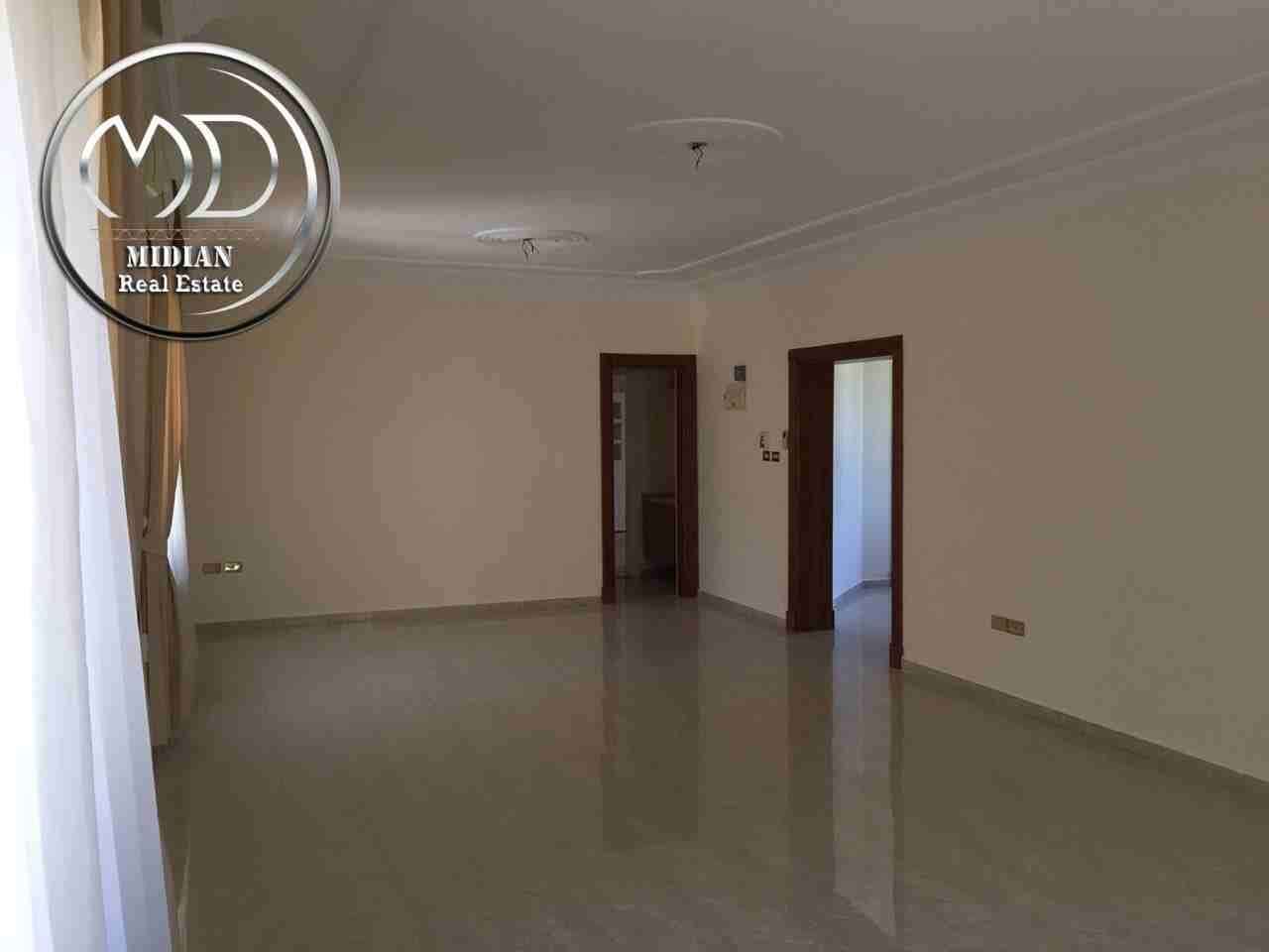 شقه طابقيه - فرغه للايجار عبدون - قرب السفارة الاميركية
لا تنسَ أنك شاهدت هذا الإعلان في عنكبوت
ق...