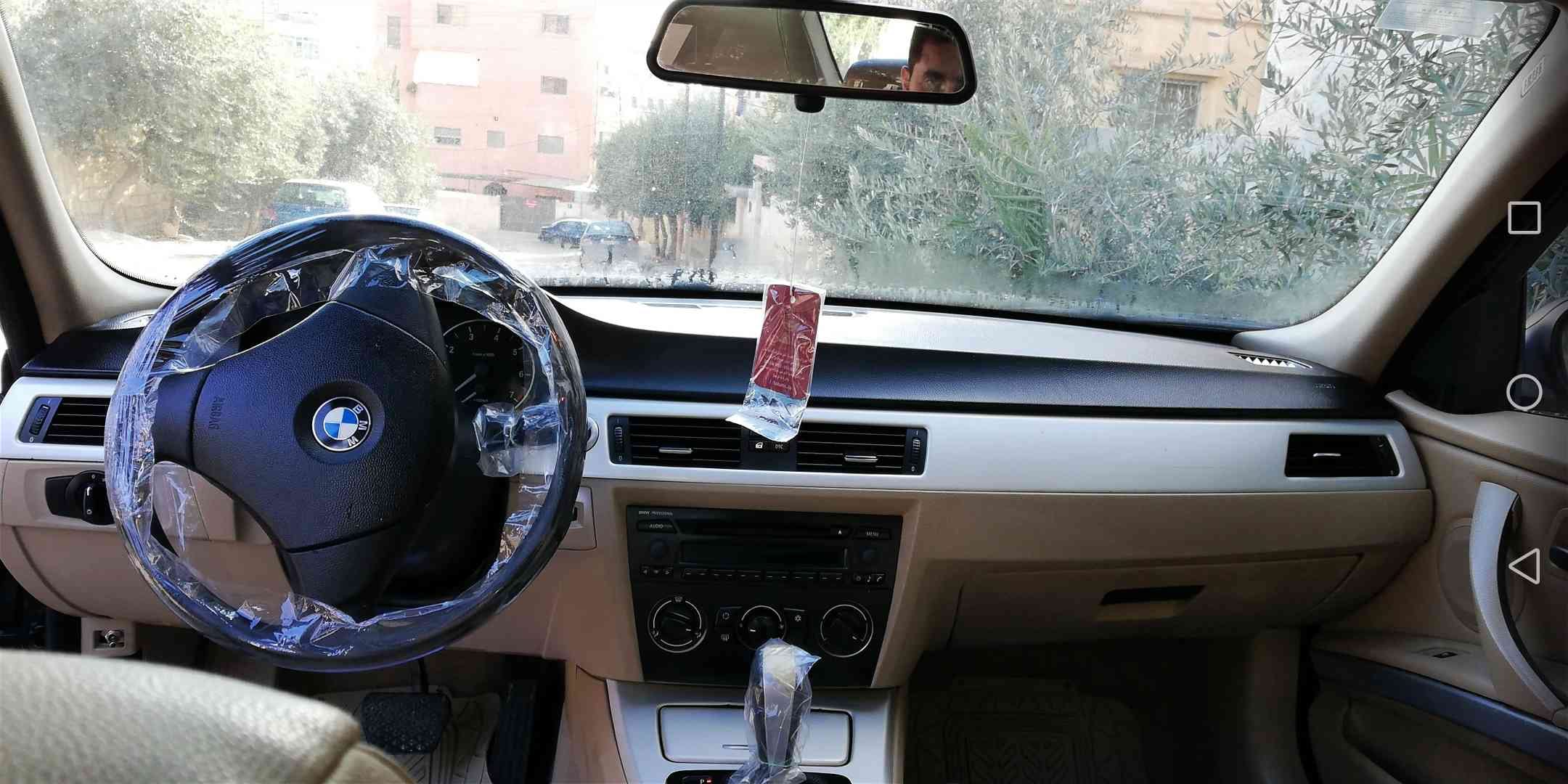 Bmw 320 موديل 2008 لون اسود
لا تنسَ أنك شاهدت هذا الإعلان في عنكبوت
Bmw 320 موديل 2008 لون اس...