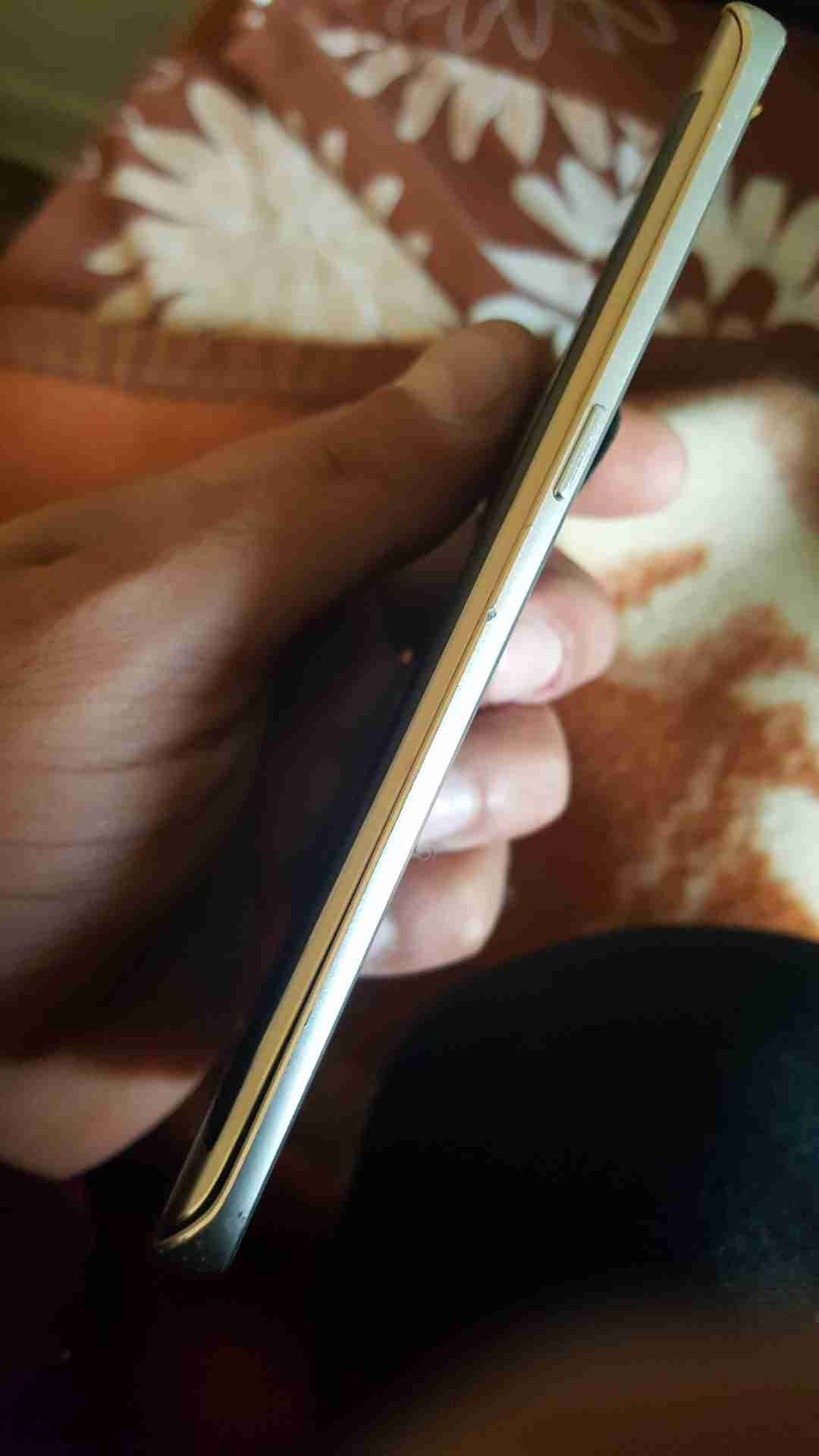 شاشة سامسونج S6 Edge مع الفريم مستعملة
لا تنسَ أنك شاهدت هذا الإعلان في عنكبوت
شاشة سكس ايدج...