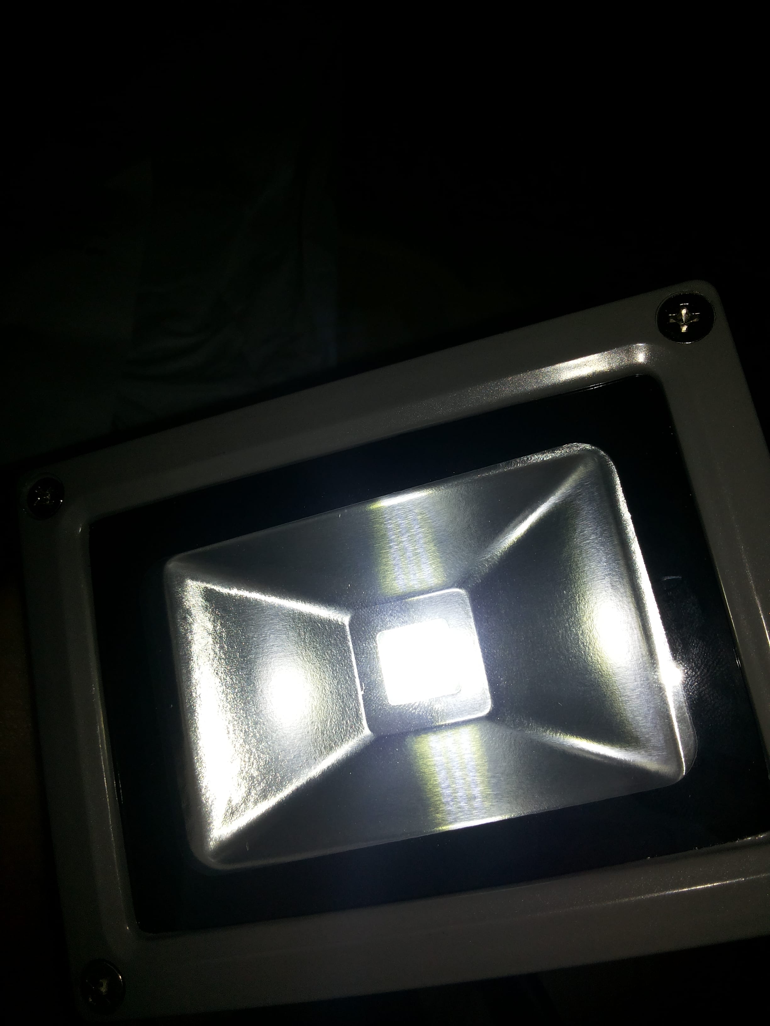 كشف جديد نوع 10w Floodlight
لا تنسَ أنك شاهدت هذا الإعلان في عنكبوت
كشف قوة 10w...
