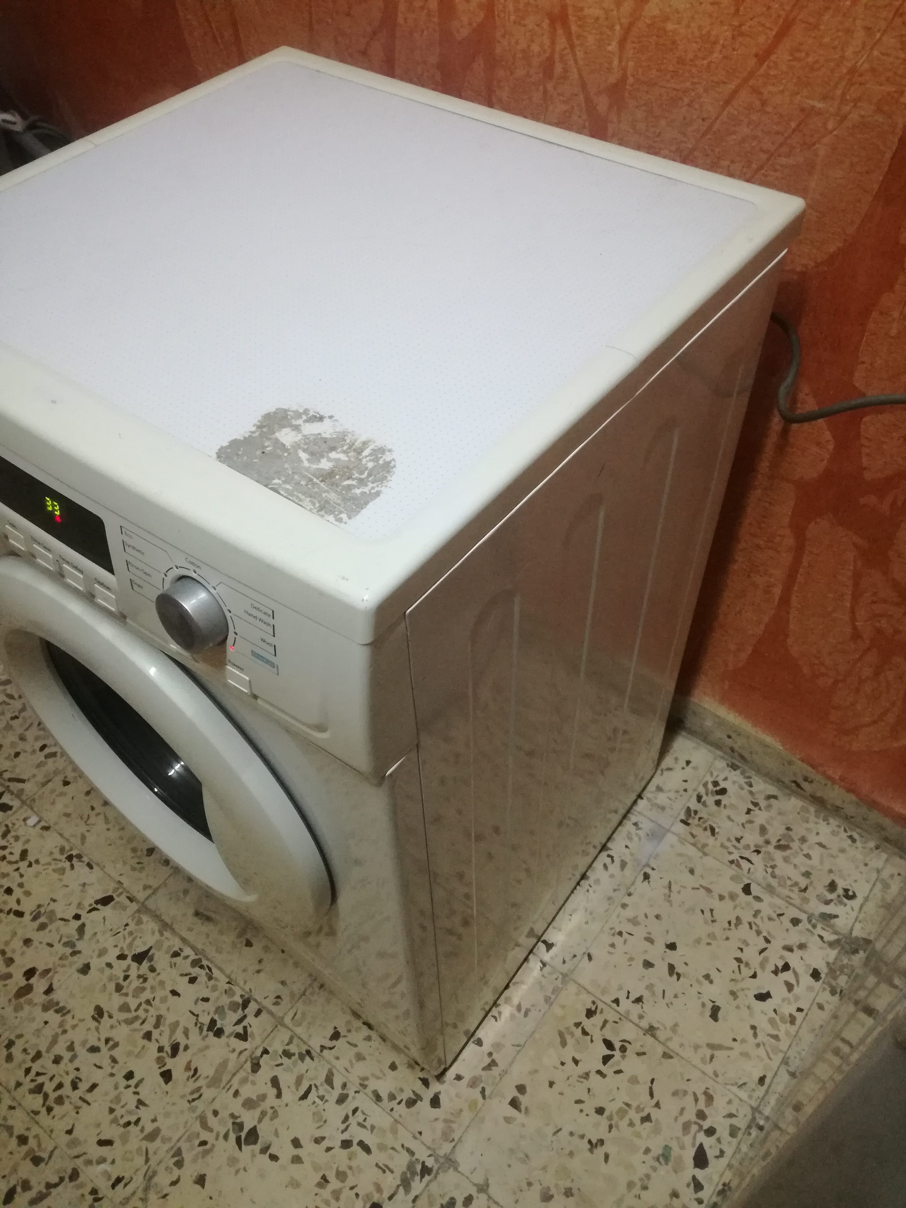 غساله فل توماتيك دايو كوري موديل حديث دايركت درايف 7كيلو1400دورة
لا تنسَ أنك شاهدت هذا الإعلان في عنكبوت...