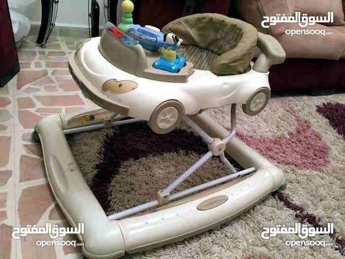 عرباية وكراجه للبيع
لا تنسَ أنك شاهدت هذا الإعلان في عنكبوت
كراجه مع هزاز وموسيقى ممتازه مافيها و...