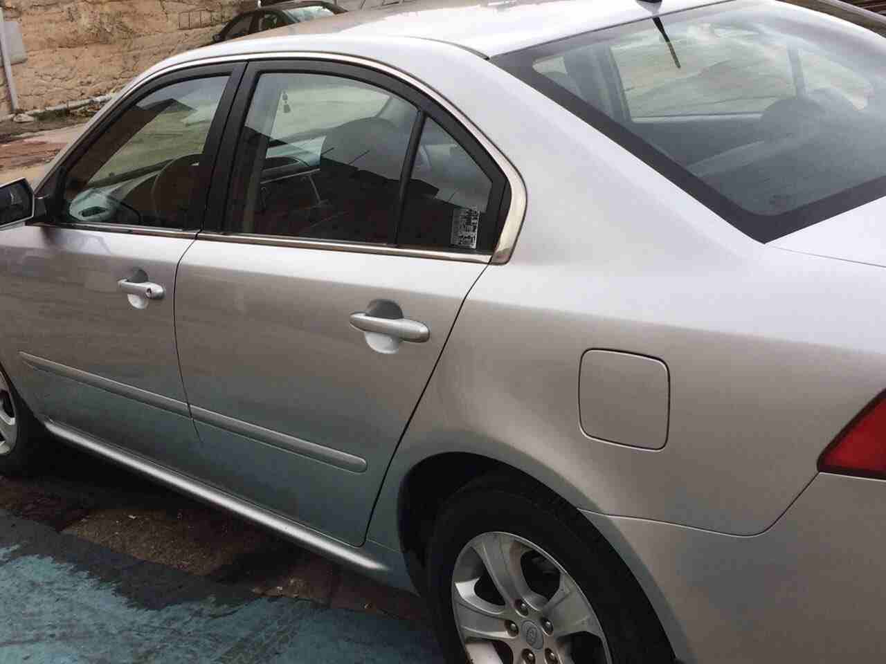 Kia Lotze 2009
لا تنسَ أنك شاهدت هذا الإعلان في عنكبوت
كيا لوتز موديل 2009
محرك سعة 2000 سي سي
لو...