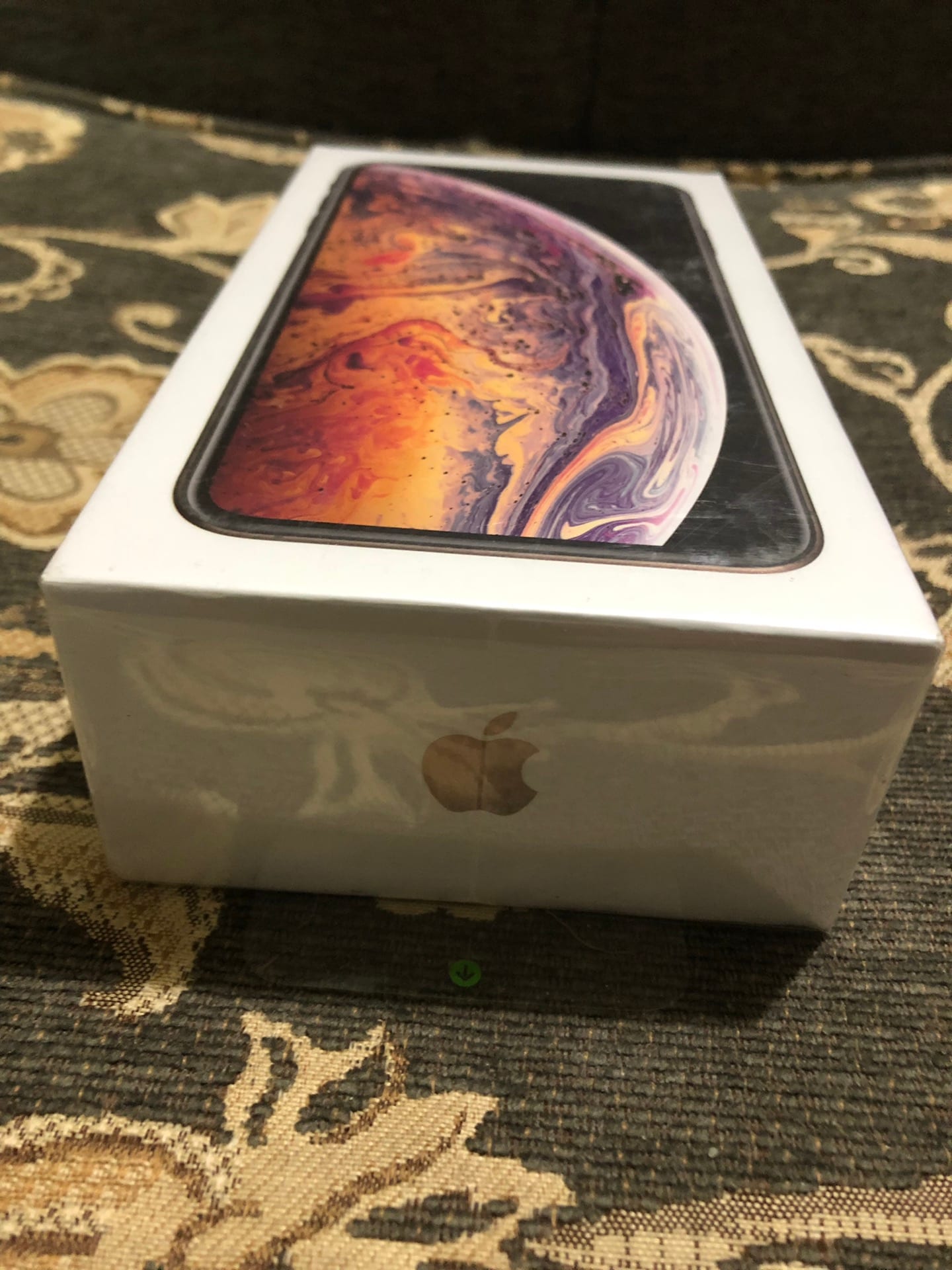 iPhone XS Max Gold 256GB ايفون XS ماكس
لا تنسَ أنك شاهدت هذا الإعلان في عنكبوت
Model A1921
اي...