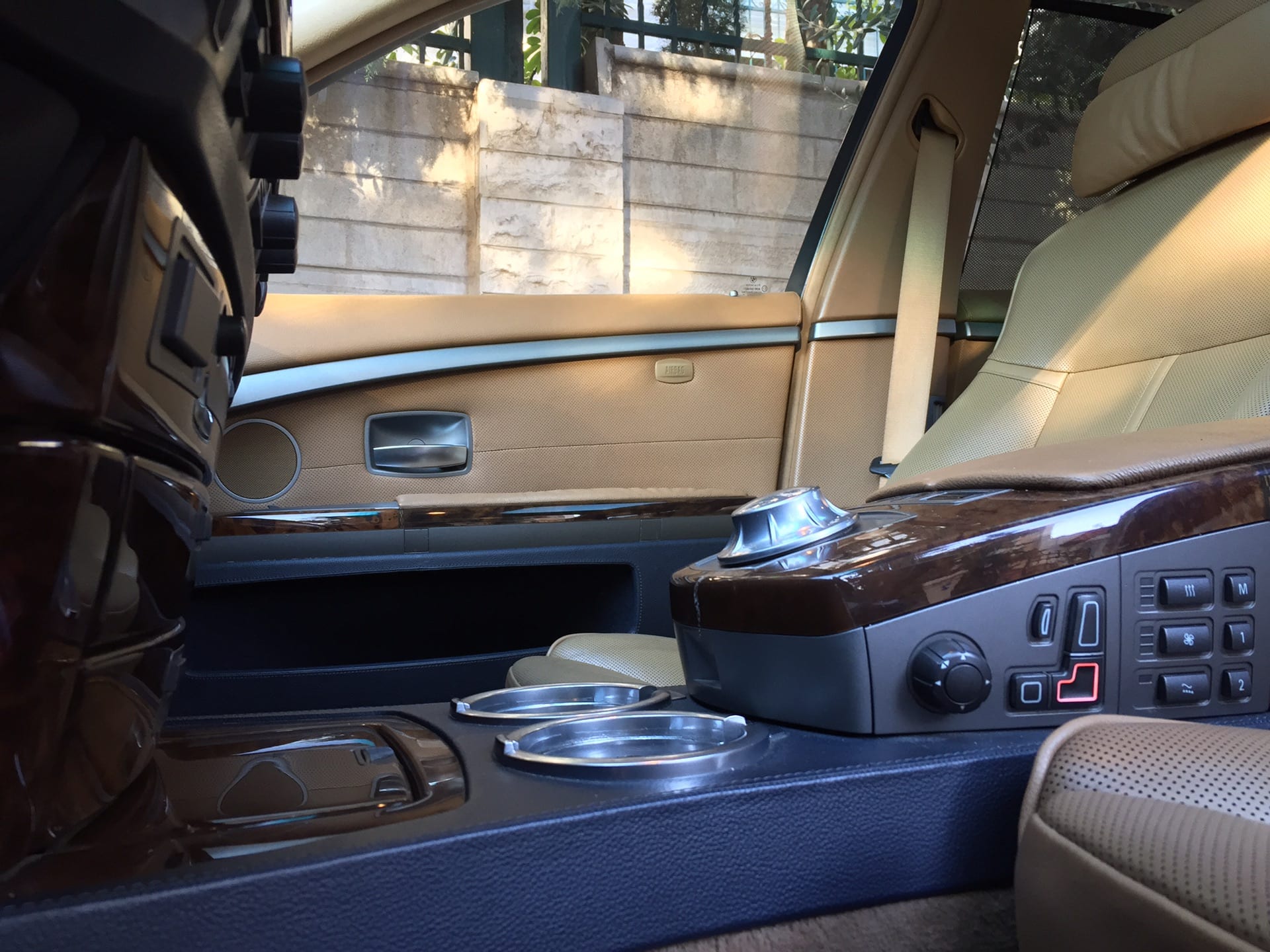 BMW 760 Li
لا تنسَ أنك شاهدت هذا الإعلان في عنكبوت
‏Bmw 760 Li (2004)
‏Converted (200...