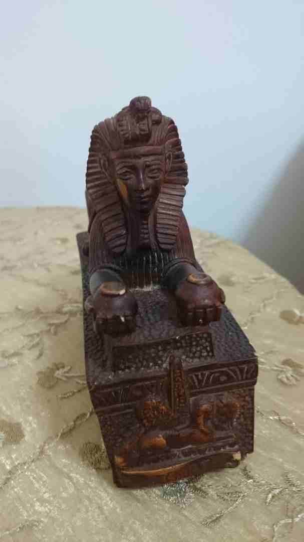 نحاسيات قديمه للبيع
لا تنسَ أنك شاهدت هذا الإعلان في عنكبوت
شمعدان مفرد مصدف ب 10
ابريق نحاس مع...