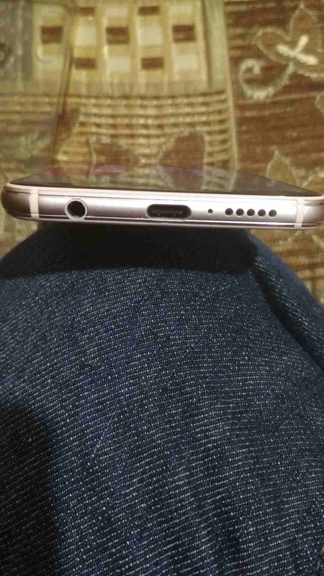 Huawei Nova 3e
لا تنسَ أنك شاهدت هذا الإعلان في عنكبوت
جهاز هواوي نوفا 3 e وليس I
مواصفات
64 جيجا...