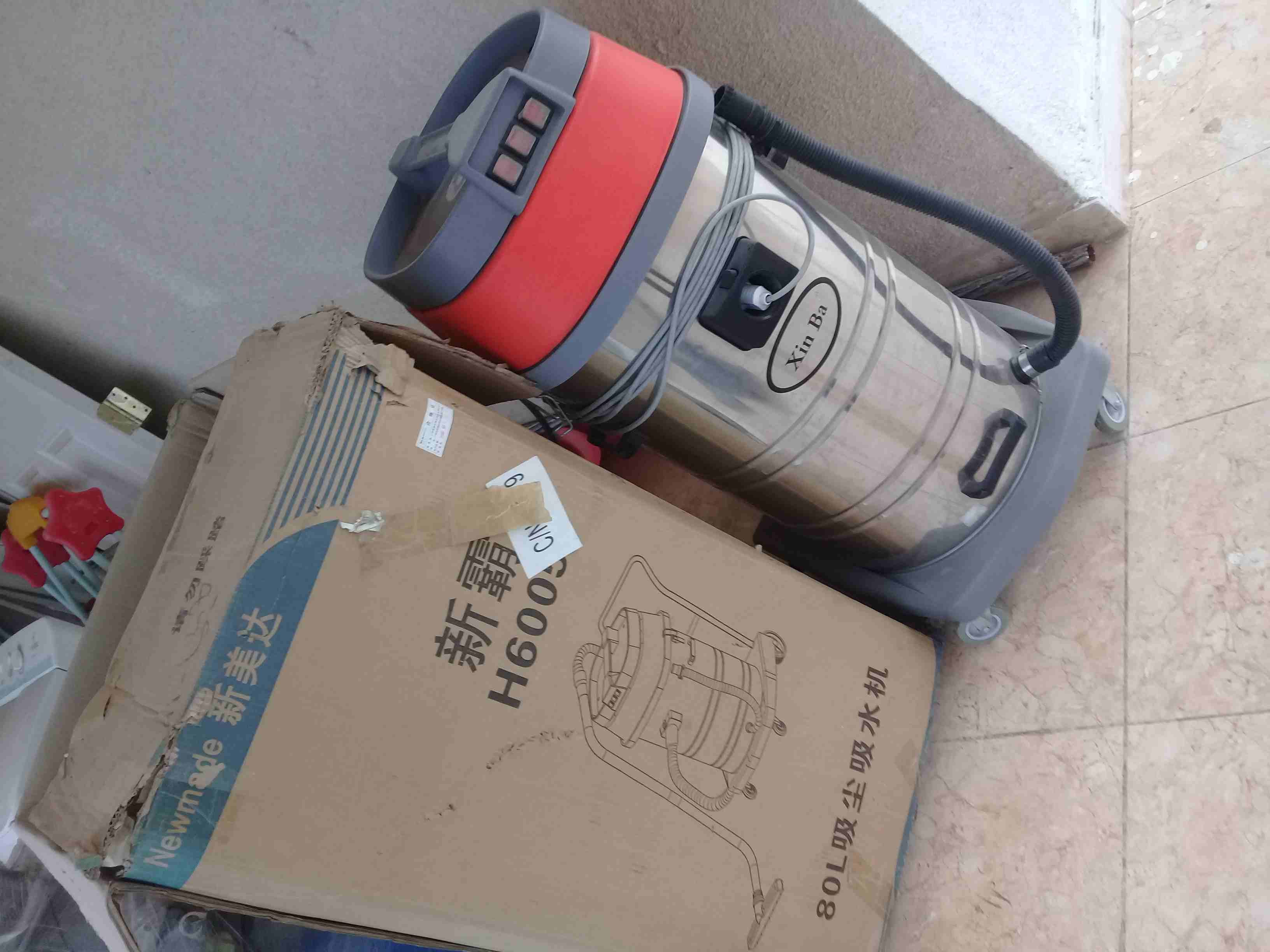 كمريسه هوا 200 لتر هوفر شفط ثلاث روس جديد بحال الوكاله كفاله شغاله للبيع بسعر
لا تنسَ أنك شاهدت هذا الإعلان في عنكبوت...