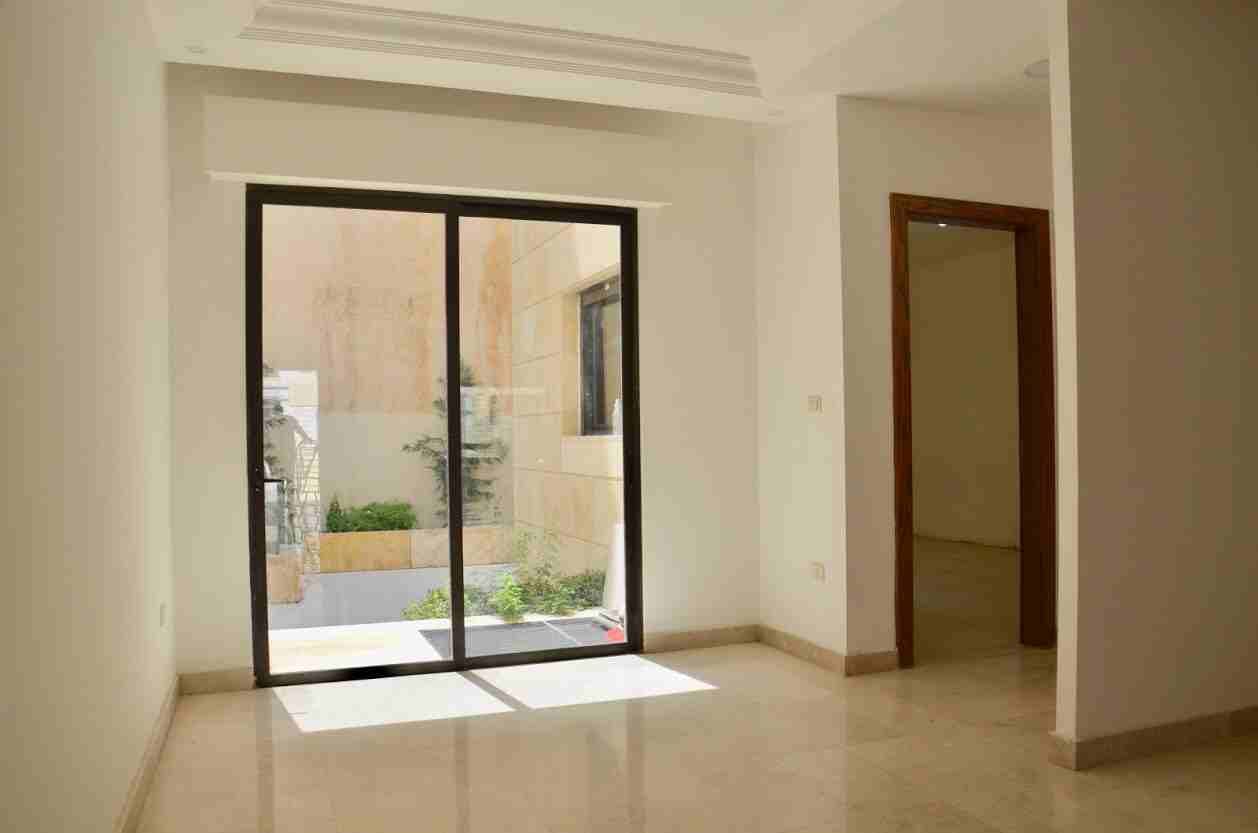 عبدون فيلا فخمه جديده 450م تشطيبات 5نجوم بسعر شقه
لا تنسَ أنك شاهدت هذا الإعلان في عنكبوت
فيلا مت...