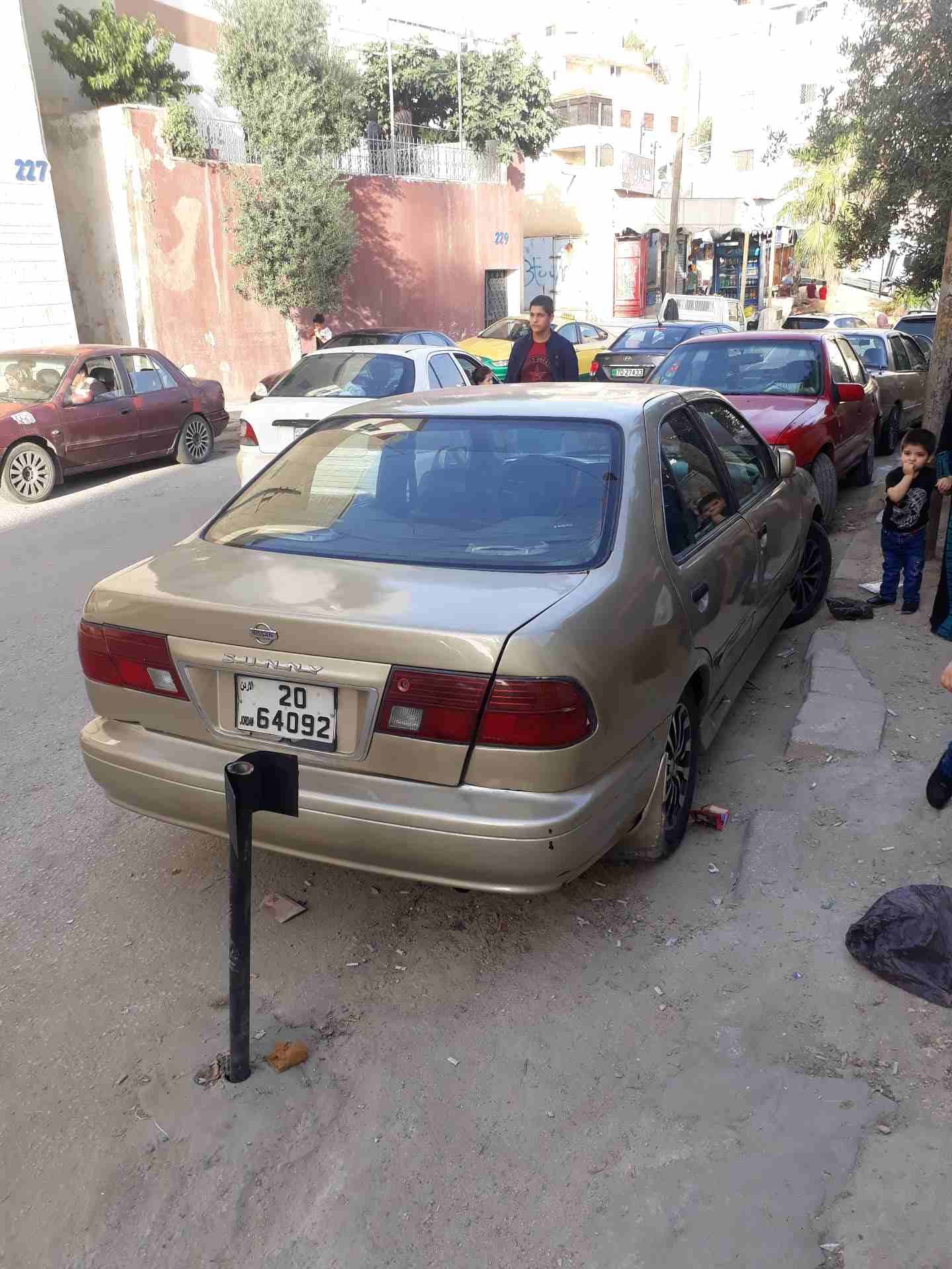نيسان صني 1996
لا تنسَ أنك شاهدت هذا الإعلان في عنكبوت
نيسان صني بسم الله عليها
اقتصاديه. ماتور...