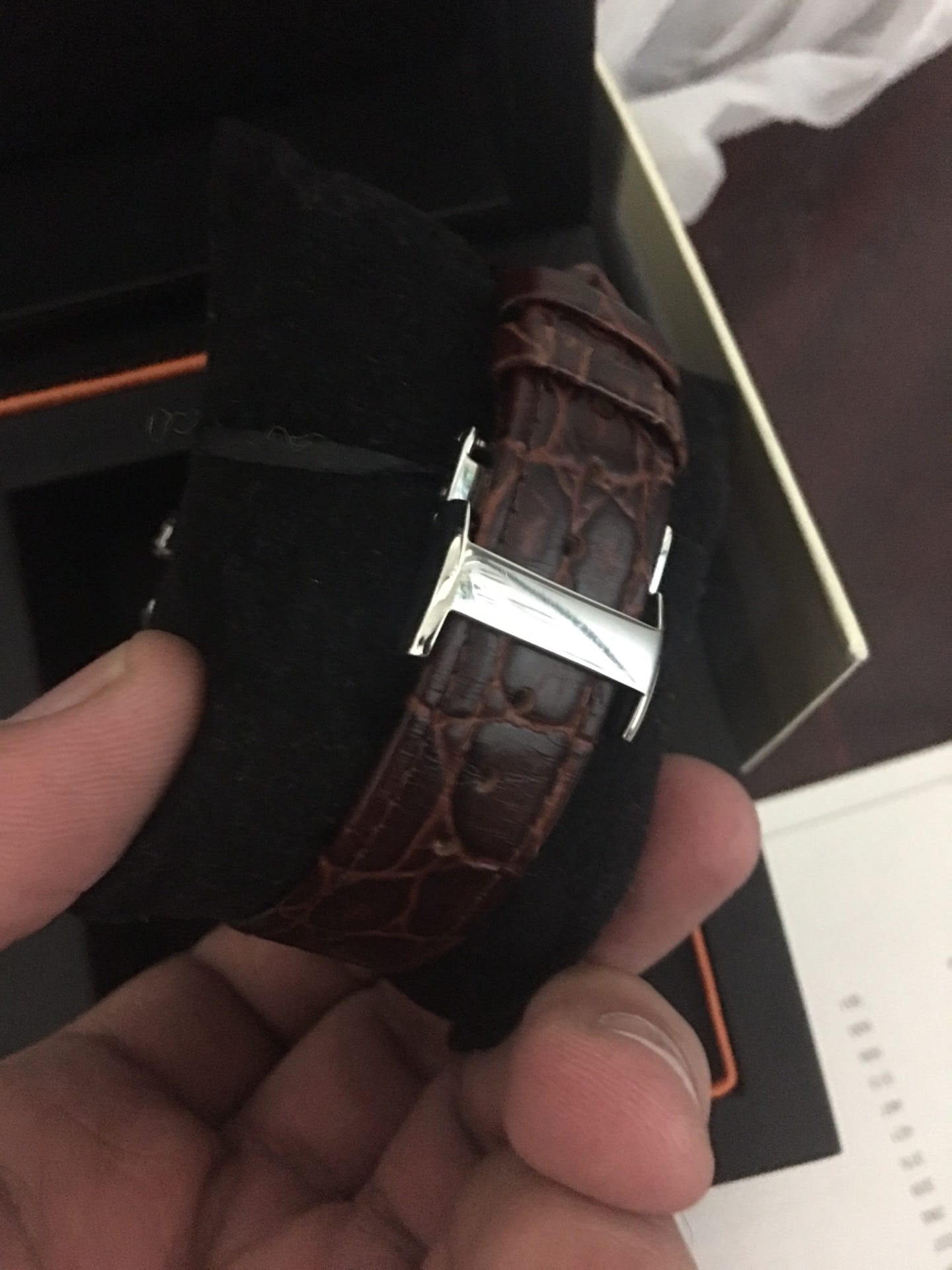 ساعة longines اصلية 100%
لا تنسَ أنك شاهدت هذا الإعلان في عنكبوت
ساعة لونجين سويسرية 100%
مو...
