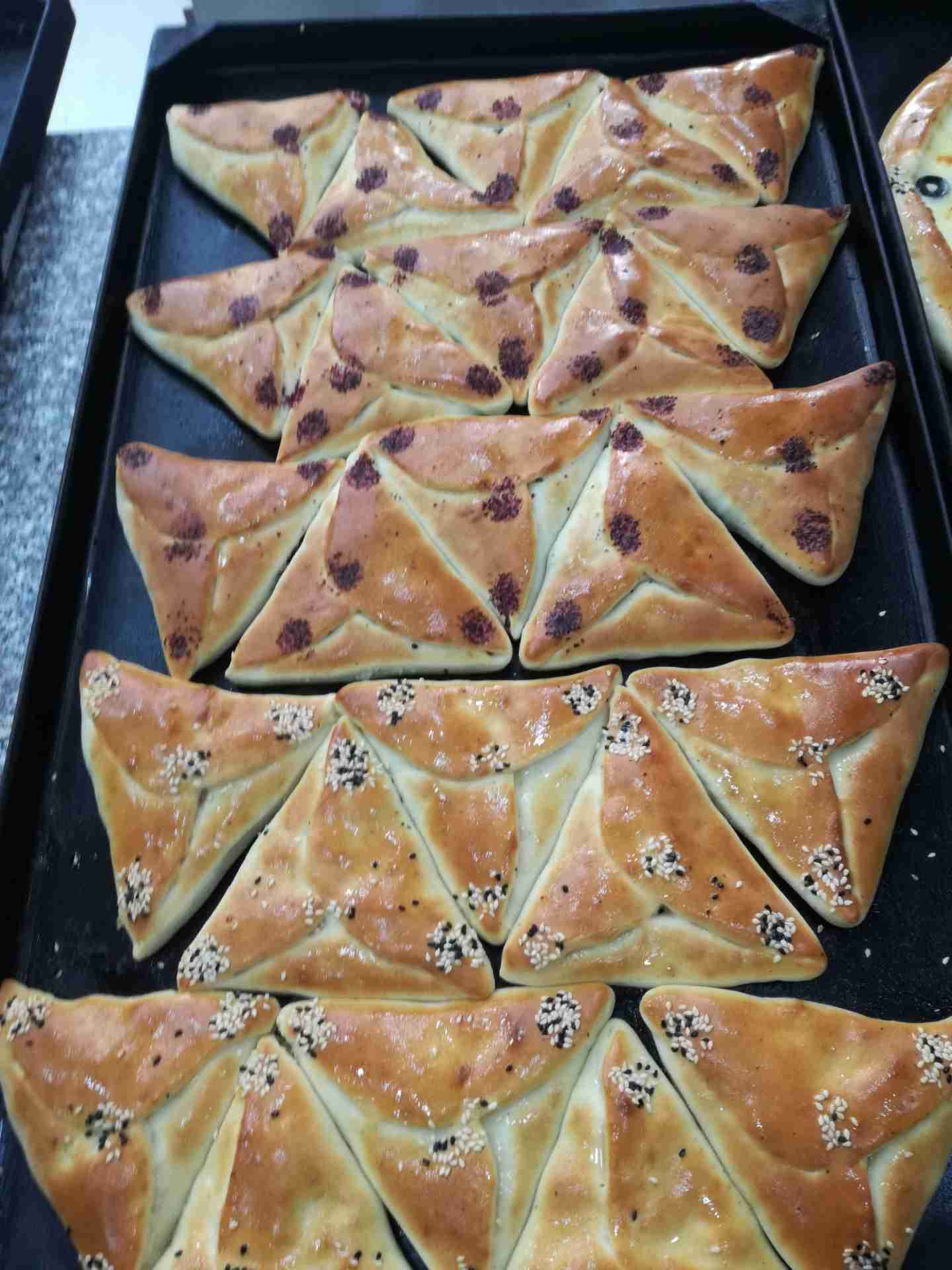 معجنات شاميه بجوده واشكال عاليه واسعار مناسبه
لا تنسَ أنك شاهدت هذا الإعلان في عنكبوت
استعداد...