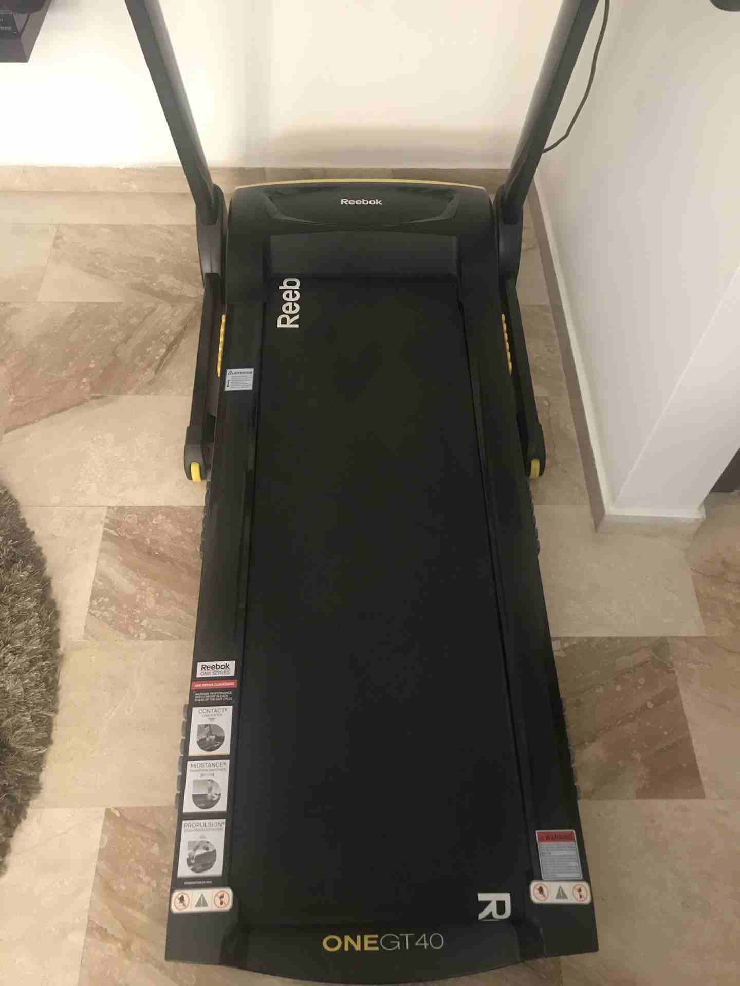 Treadmil Reebok جهاز ركض
لا تنسَ أنك شاهدت هذا الإعلان في عنكبوت
Treadmil Reebok for sale in a pe...
