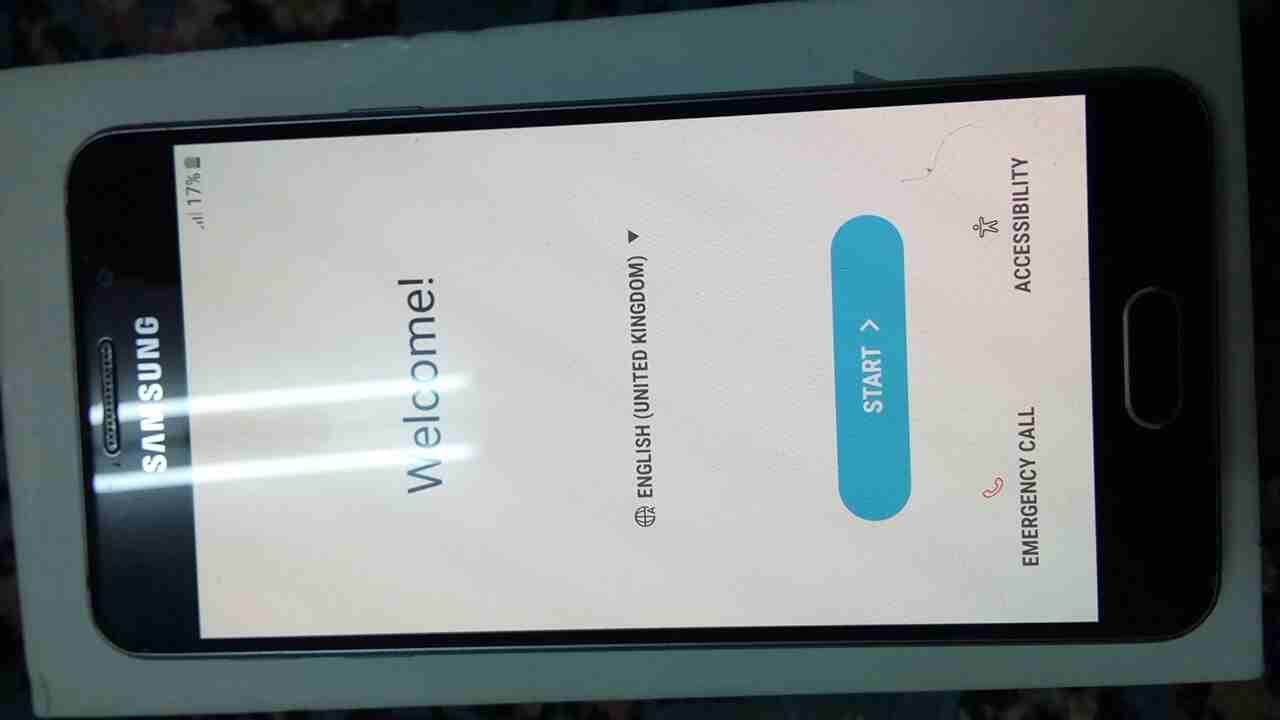 samsung A3 2016
لا تنسَ أنك شاهدت هذا الإعلان في عنكبوت
الجهاز صلاة النبي شغال وما بعلق نهائين
ذ...